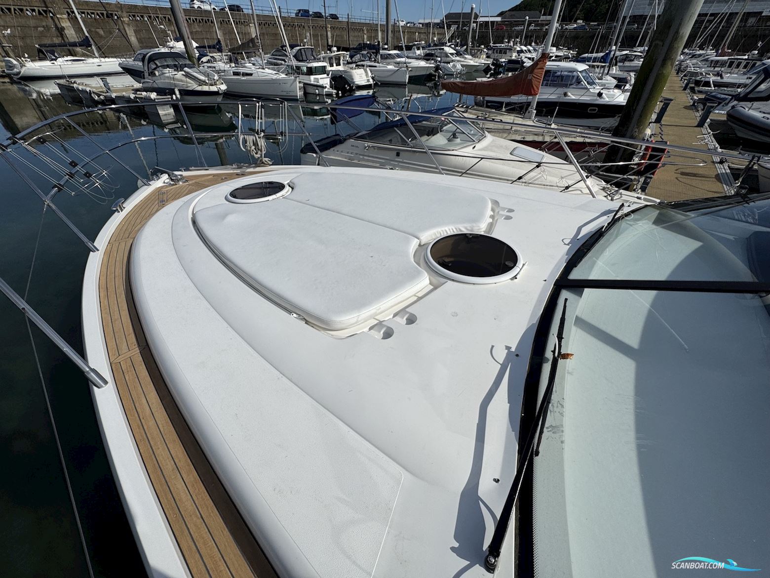 Princess V42