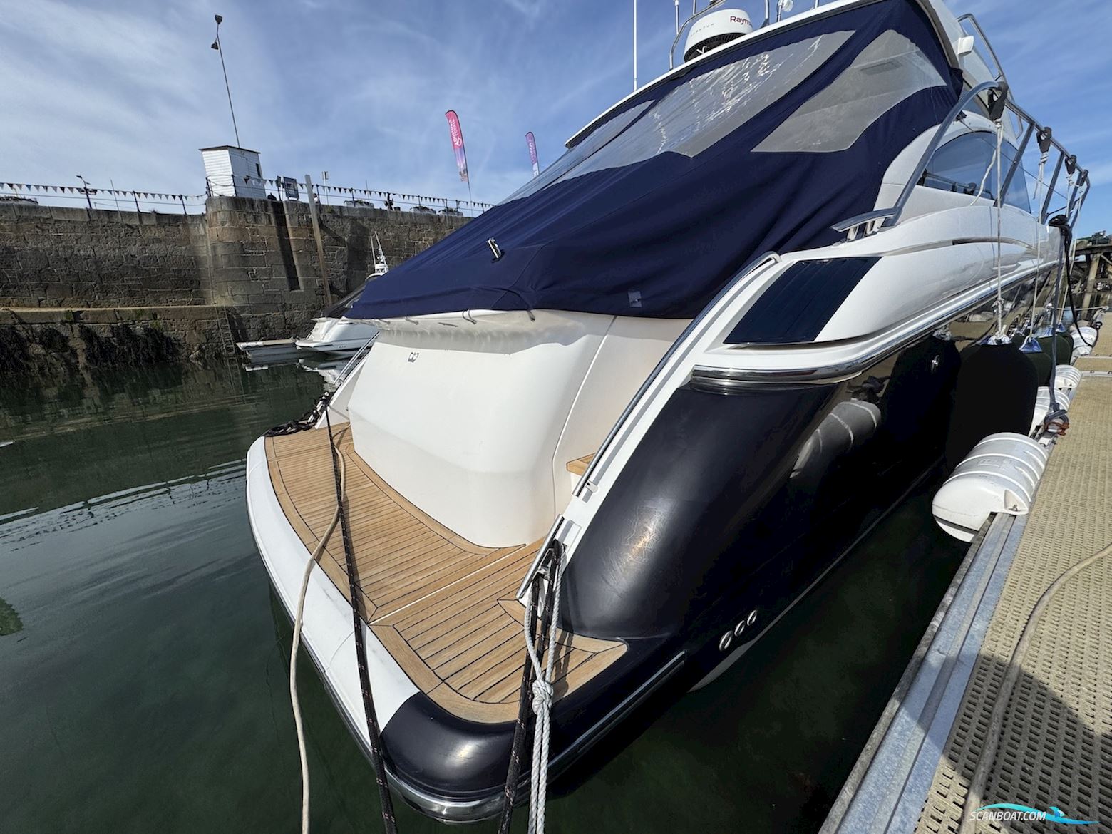 Princess V42