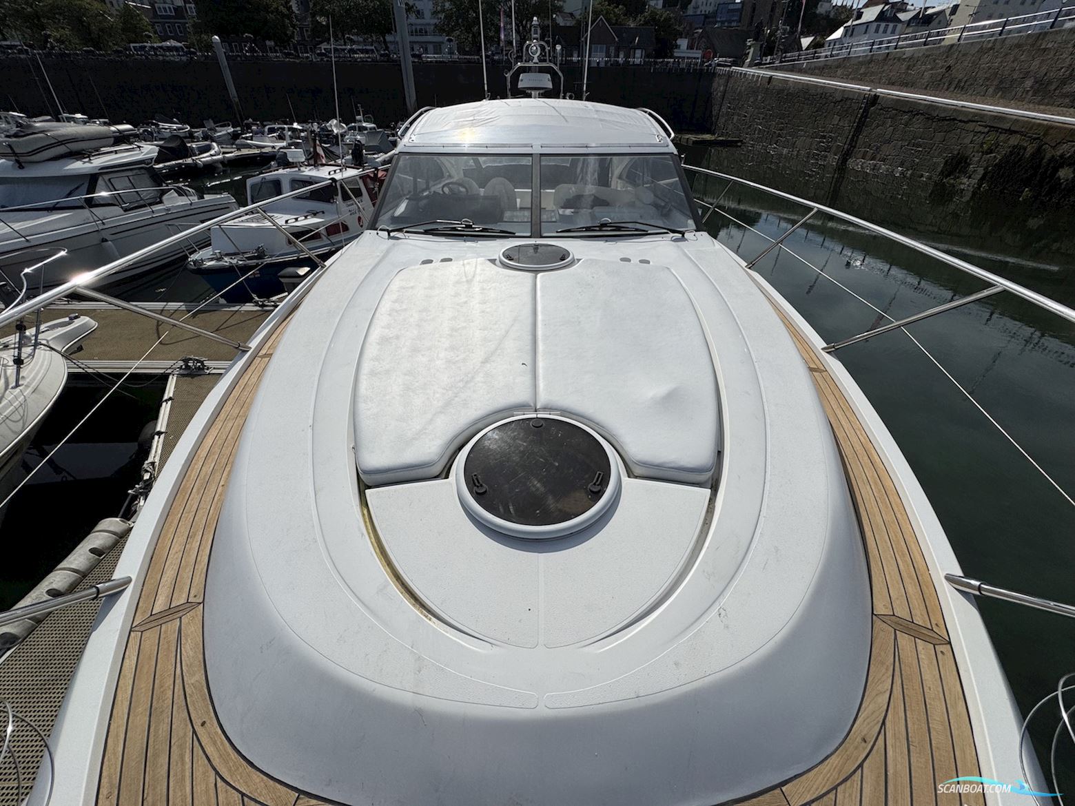 Princess V42