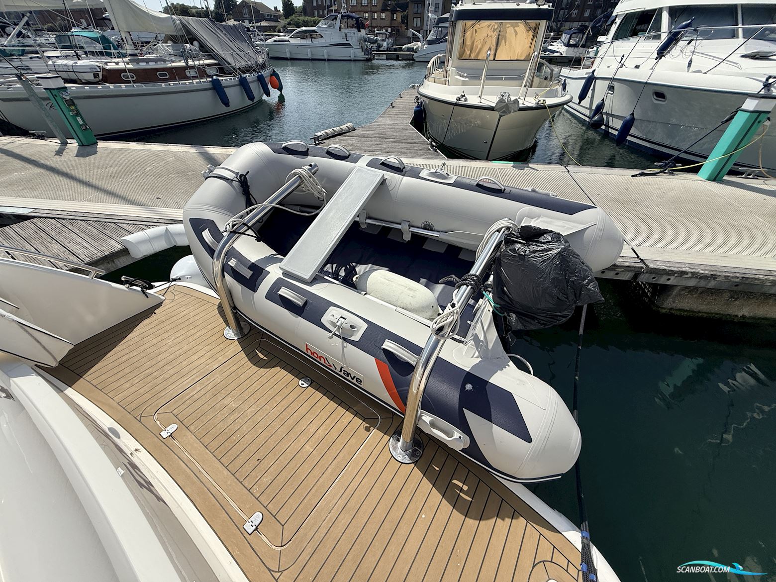 Princess V42