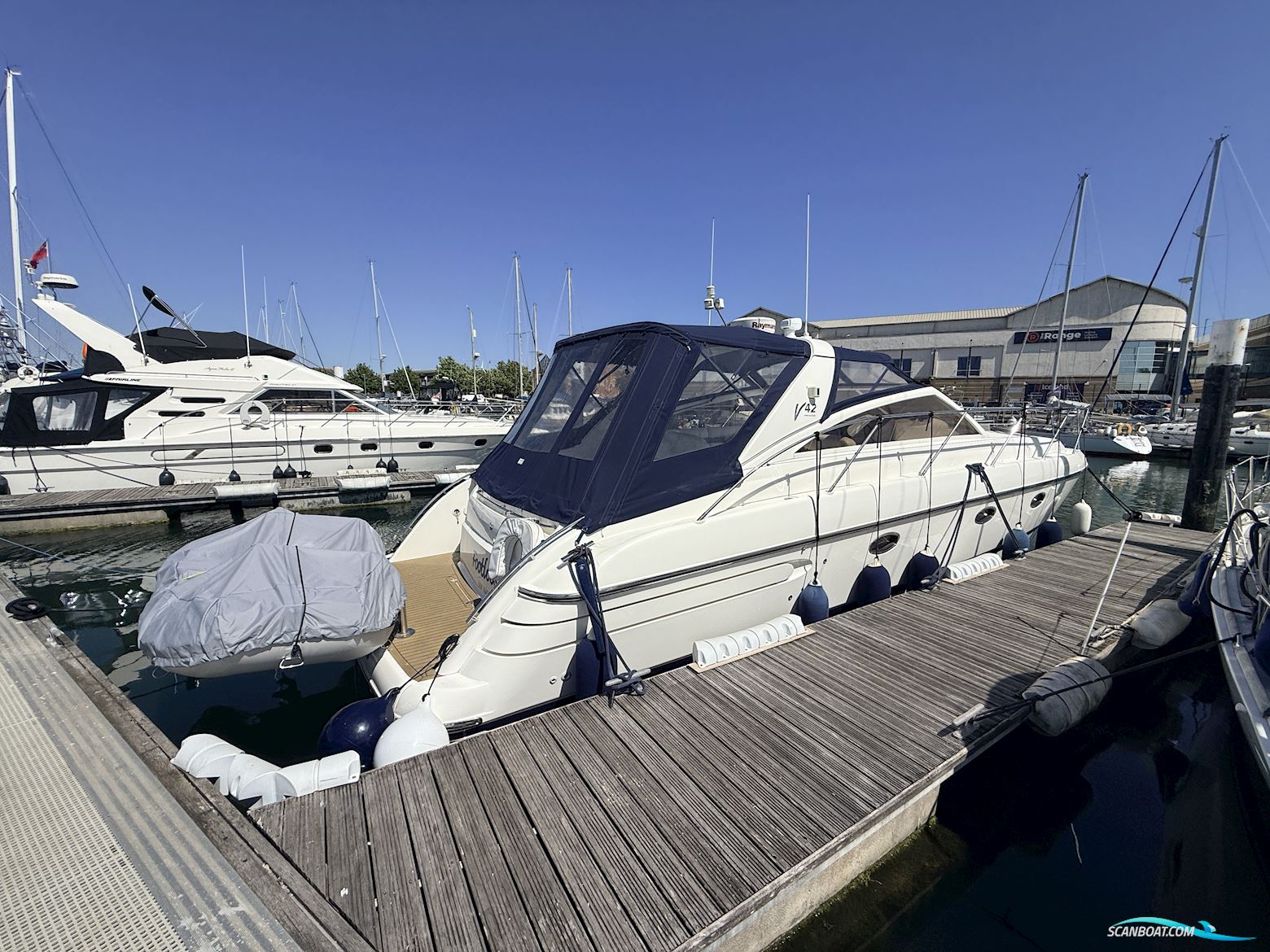 Princess V42