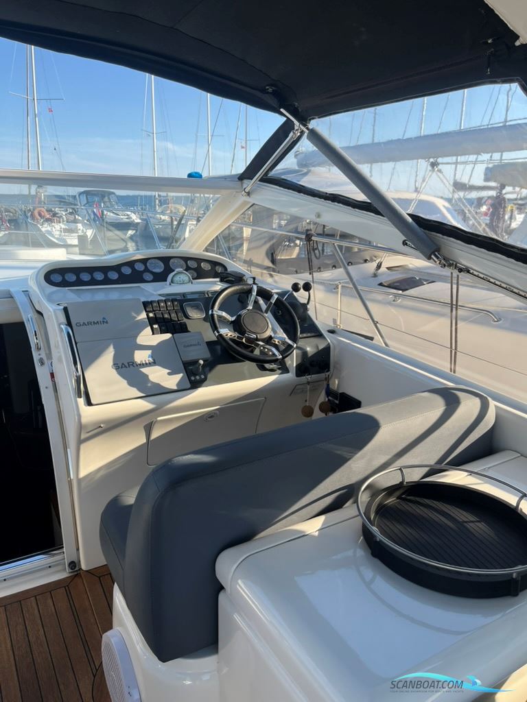 Princess V42
