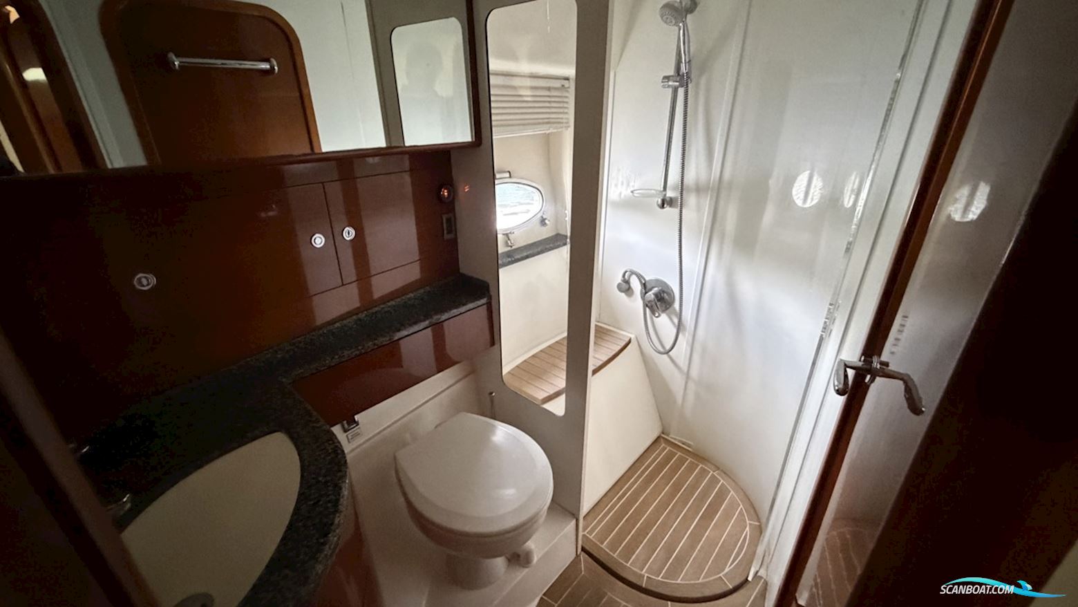 PRINCESS V42