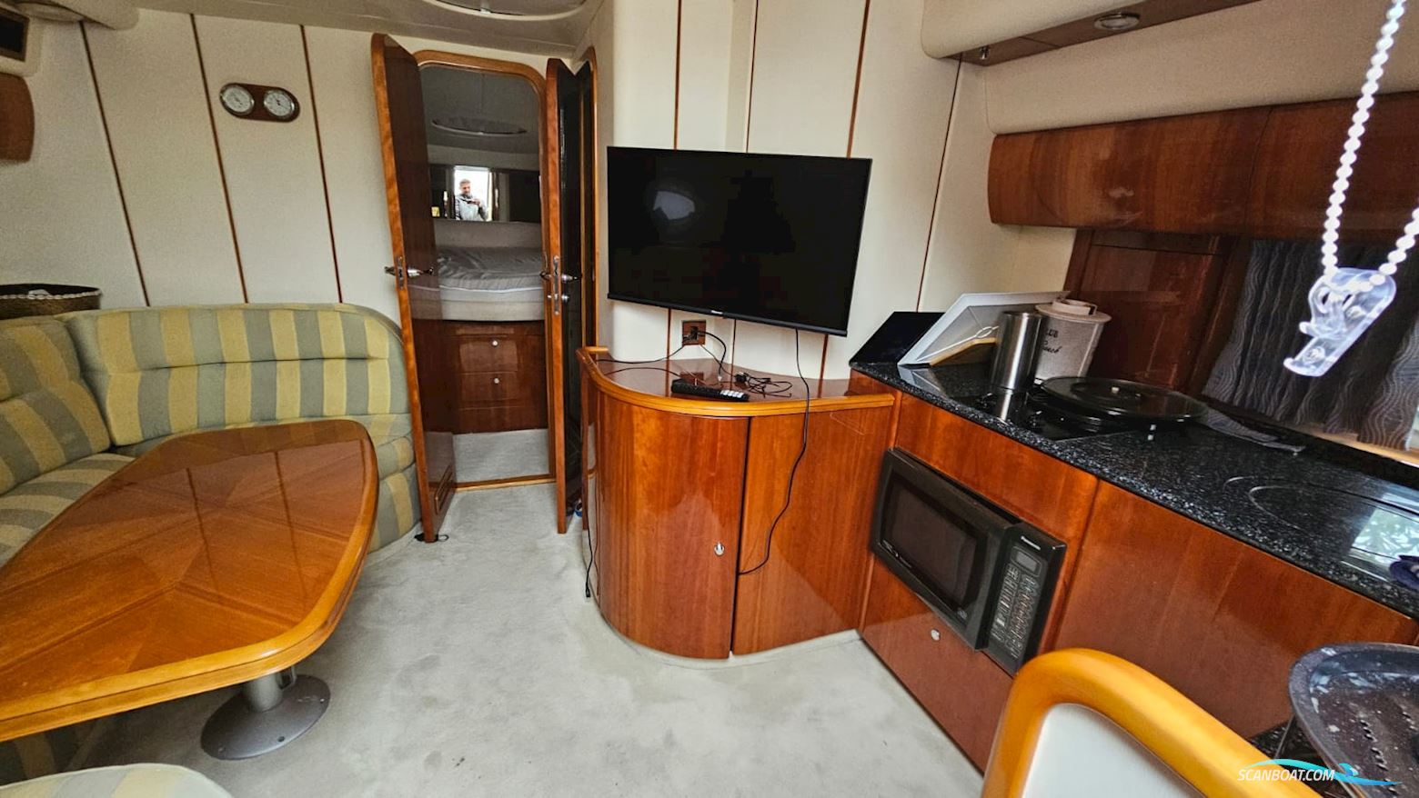 PRINCESS V42