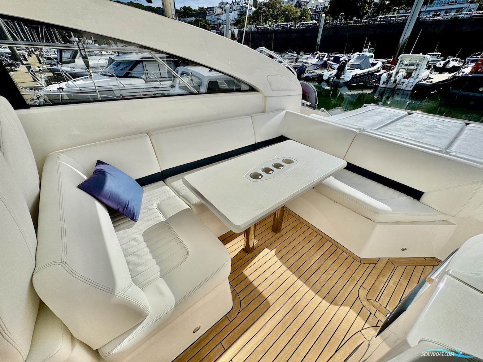 Princess V42