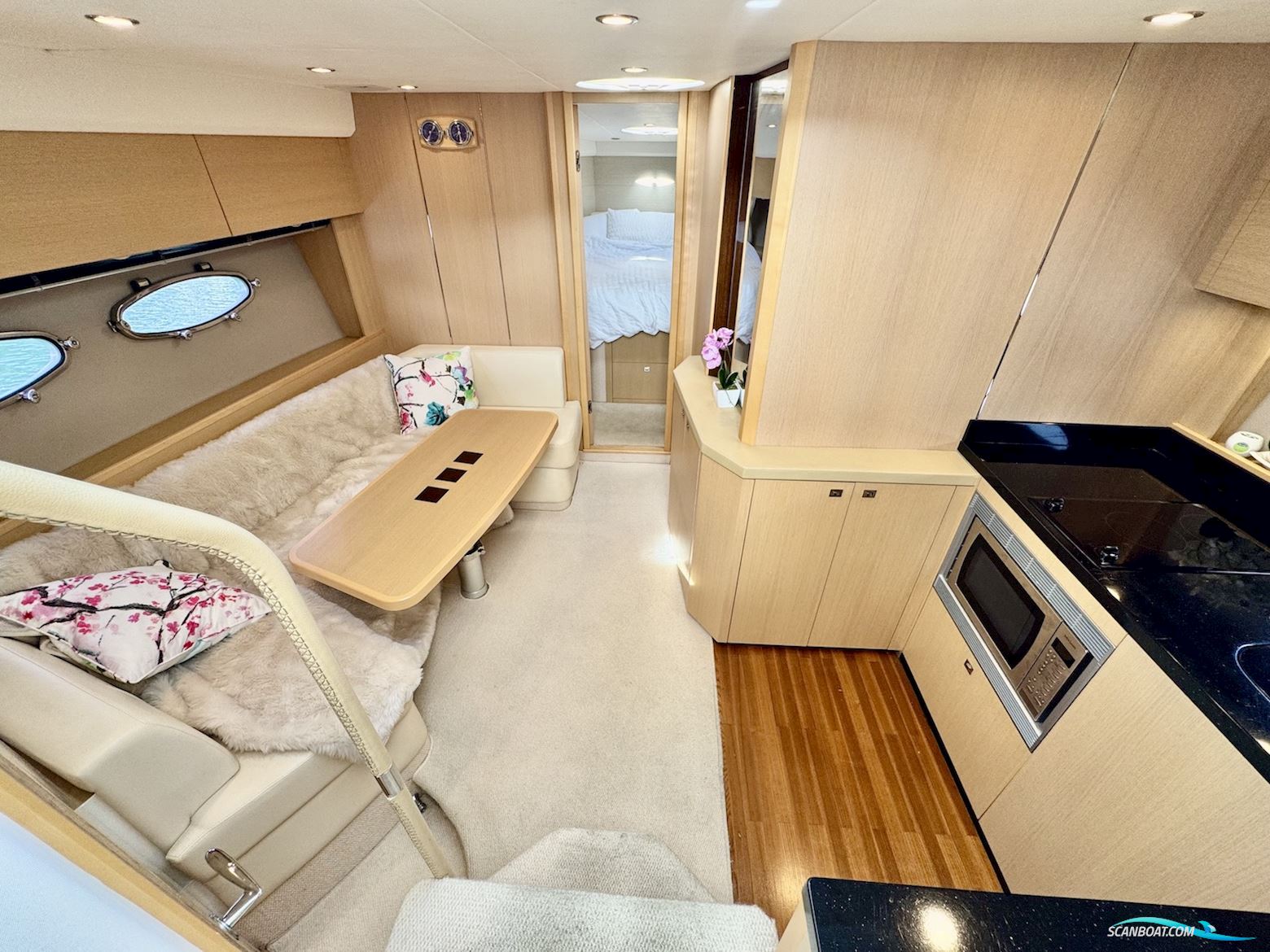 Princess V42