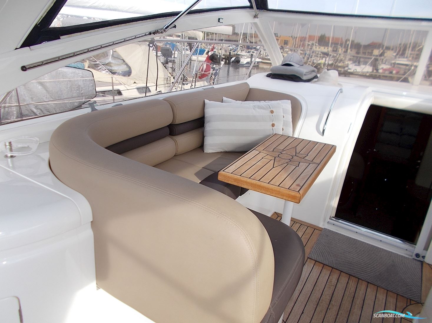 Princess V42