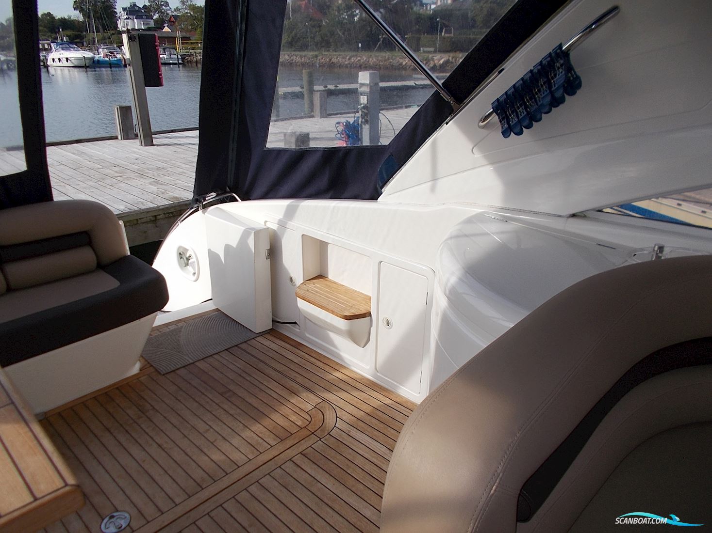 Princess V42
