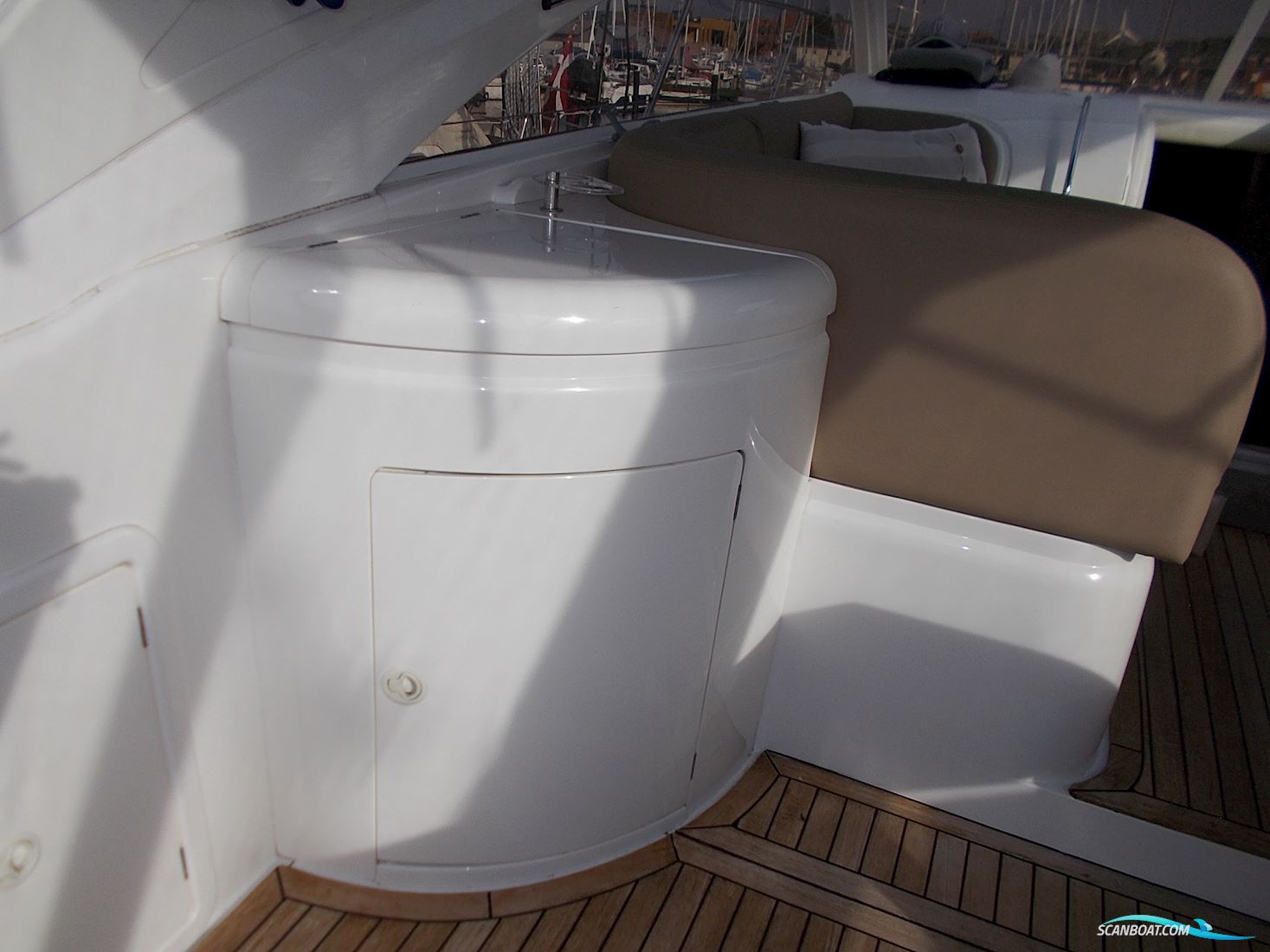 Princess V42