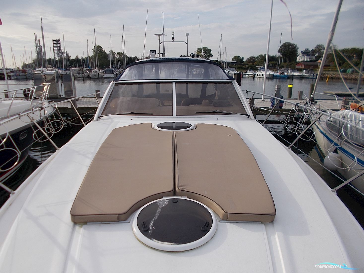 Princess V42