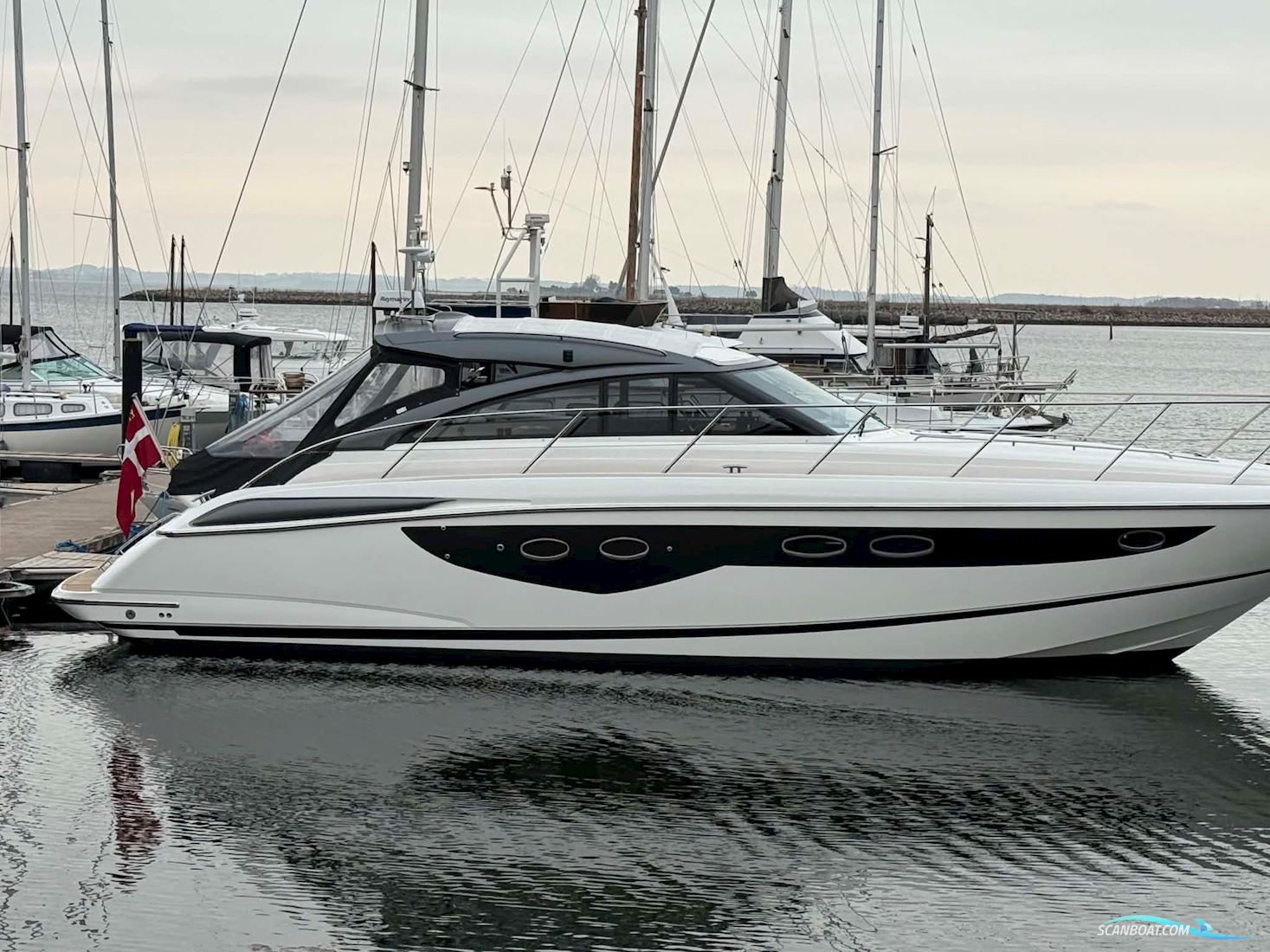 Princess V45 Motorboot 2010, mit Volvo Penta D6 - 370 motor, Dänemark