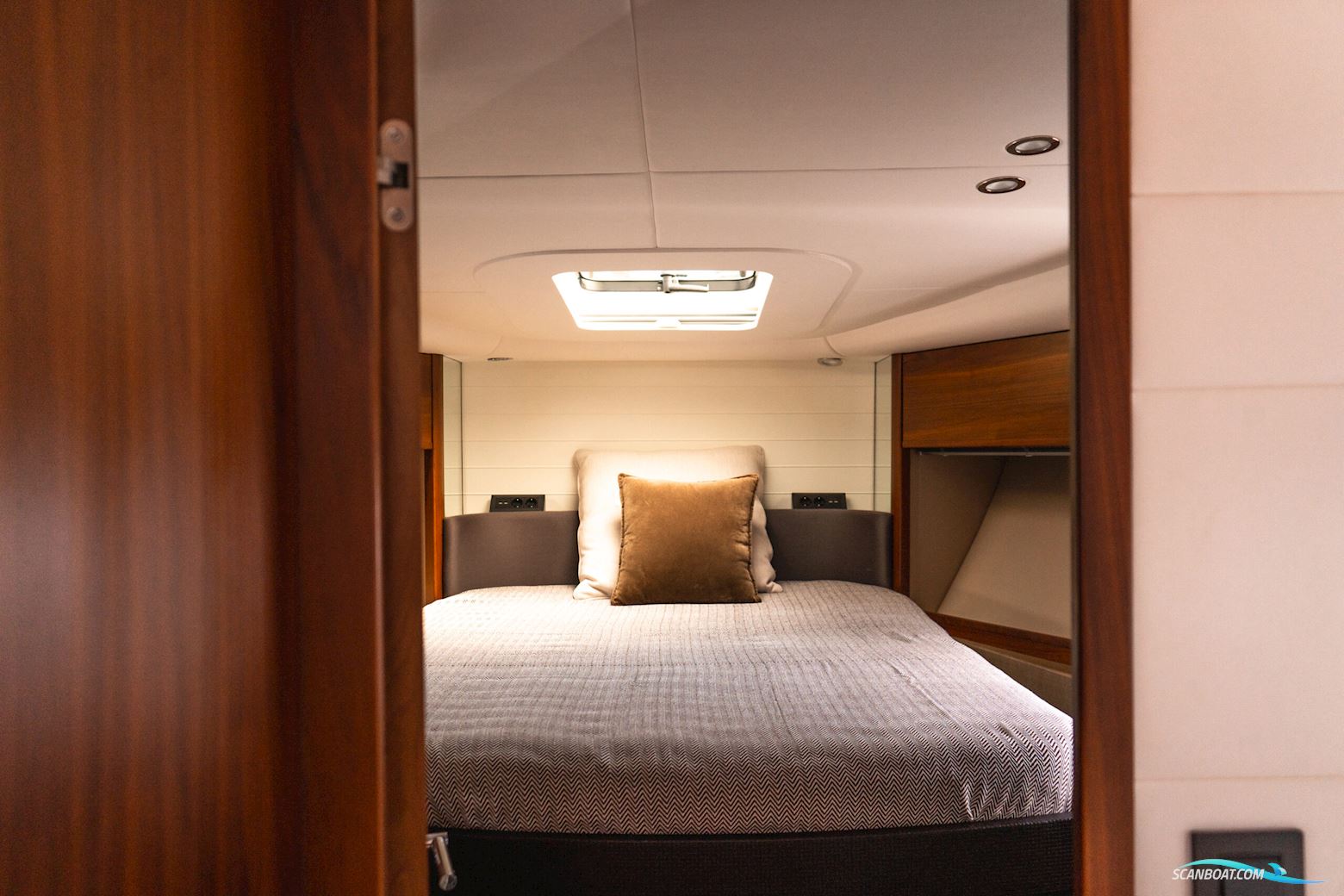 Princess V48