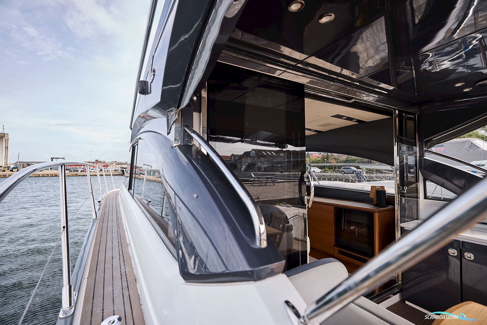 Princess V48