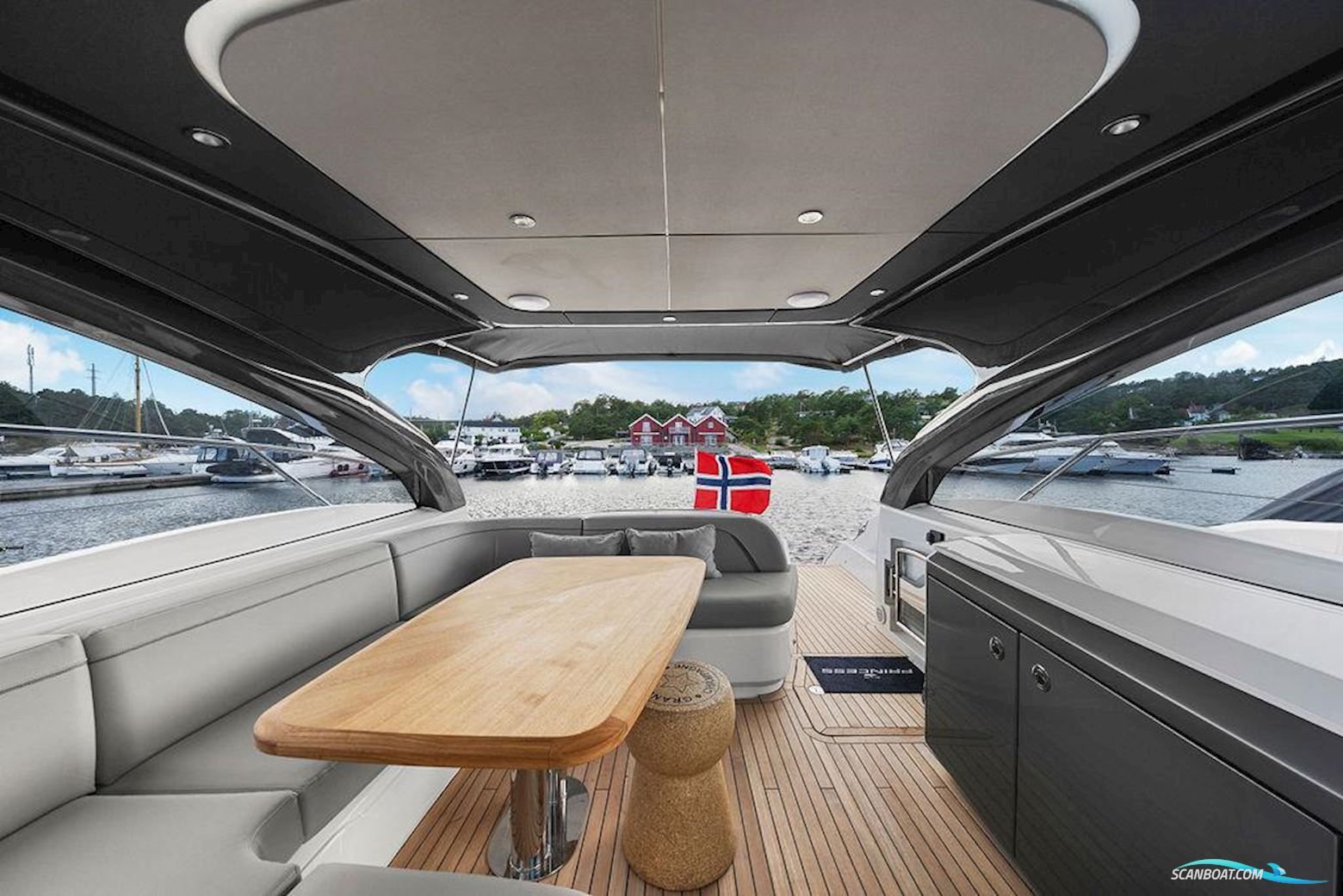 Princess V50 Open