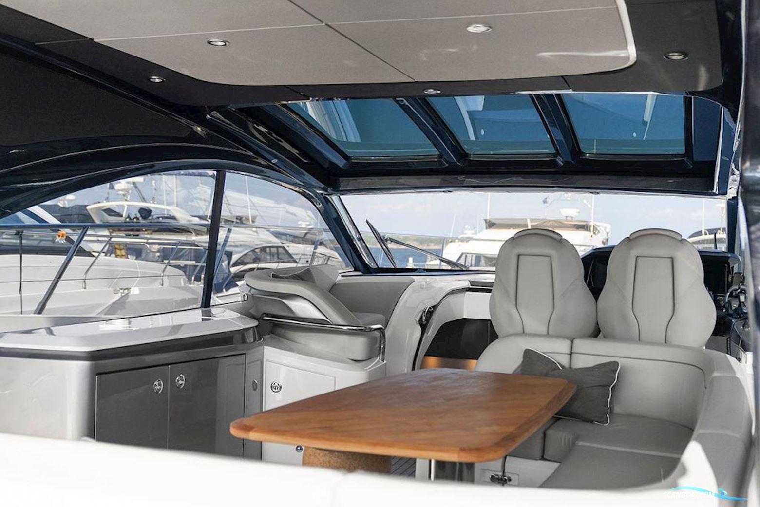 Princess V50 Open