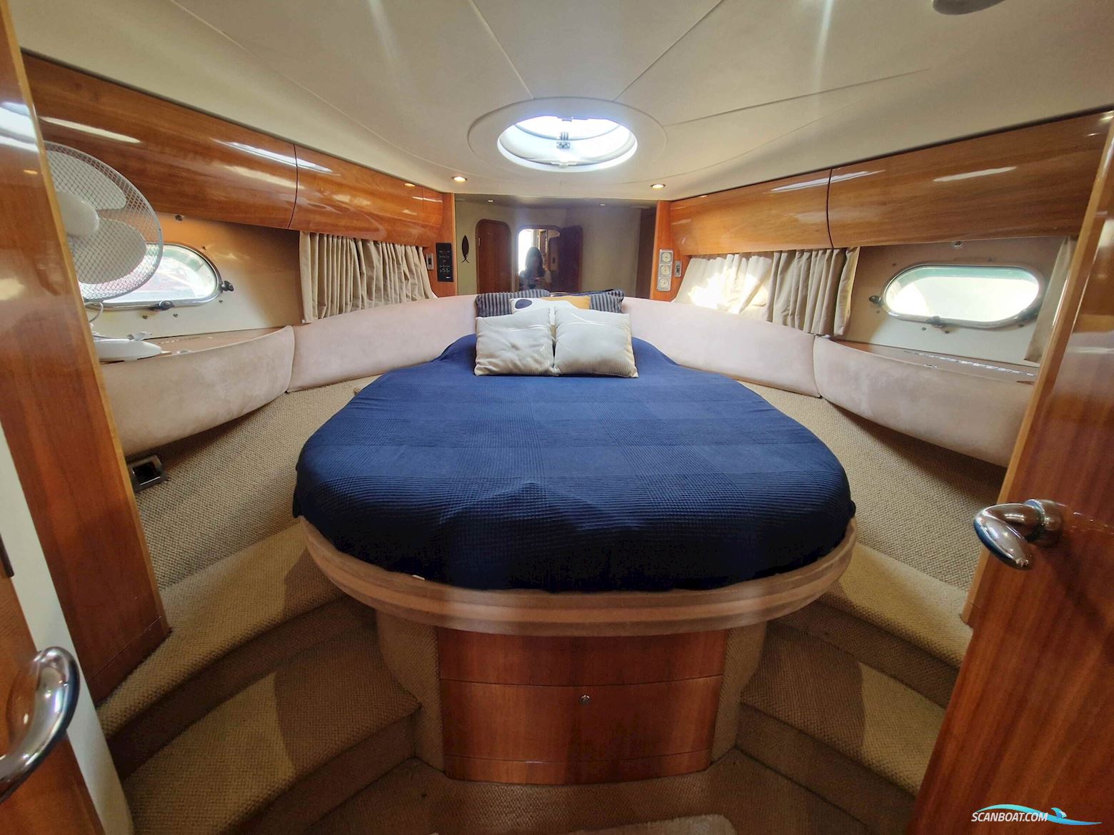 Princess Yachts 45 Flybridge