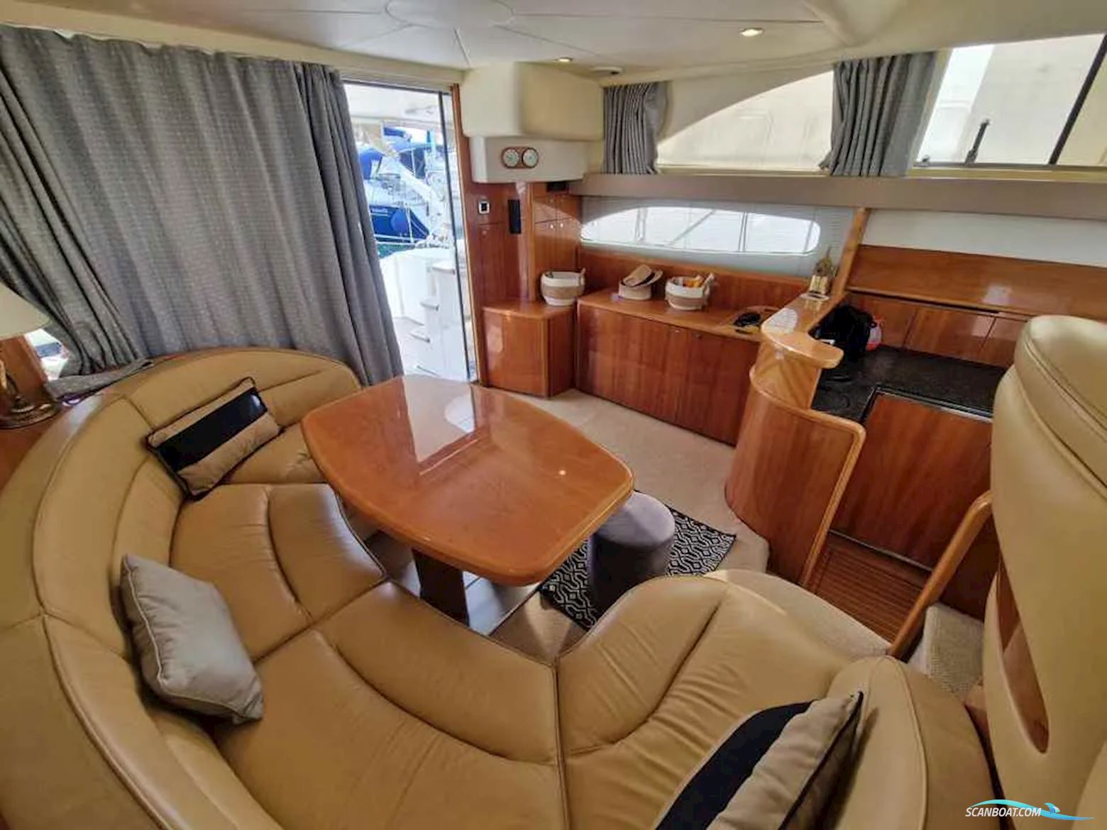 Princess Yachts 45 FLYBRIDGE
