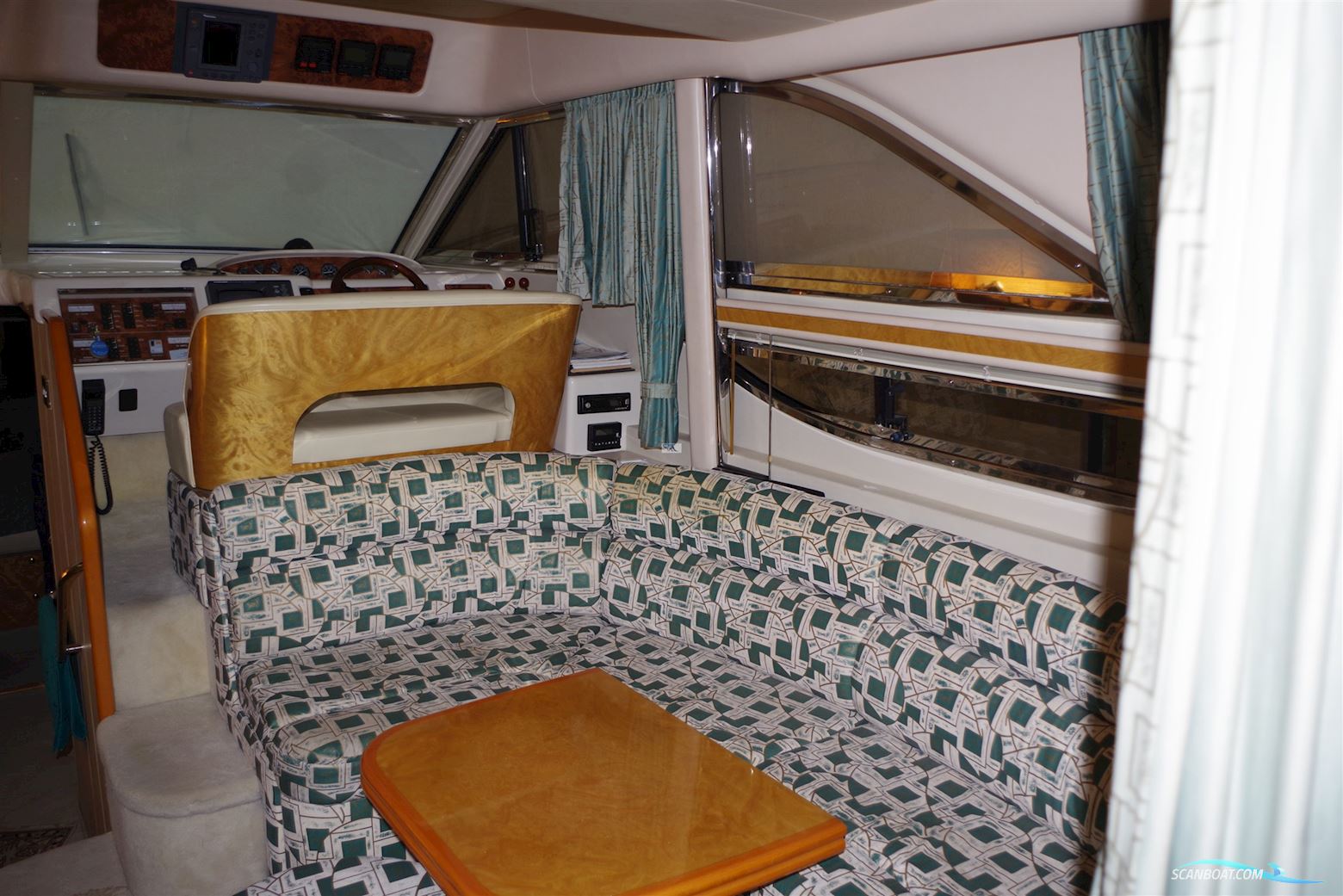 Princess Yachts Princess 420 Fly