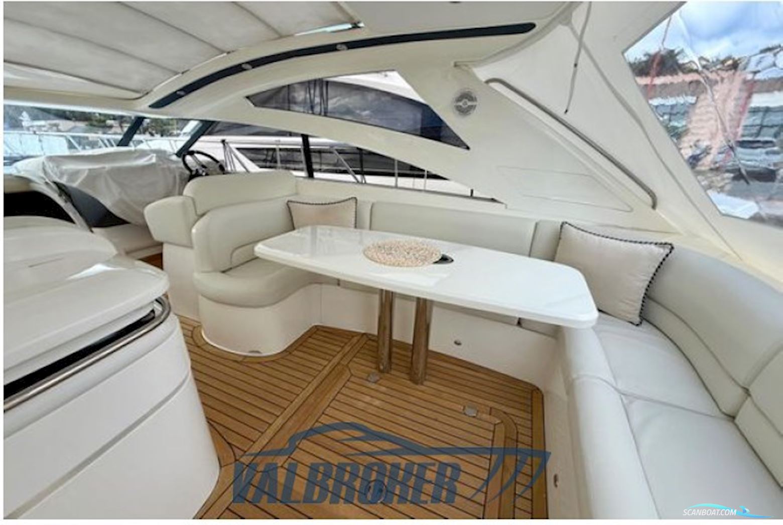 Princess Yachts V48