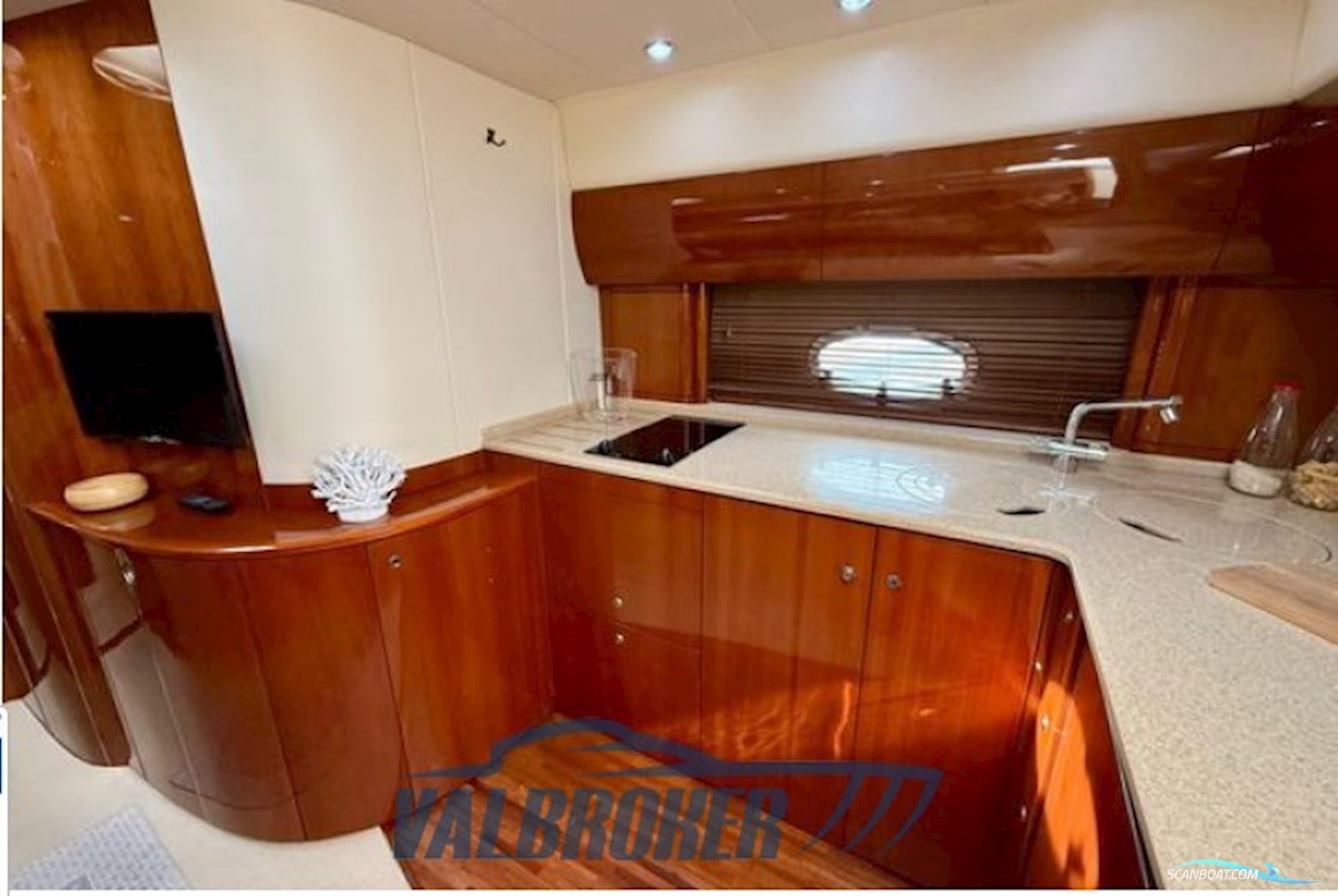 Princess Yachts V48