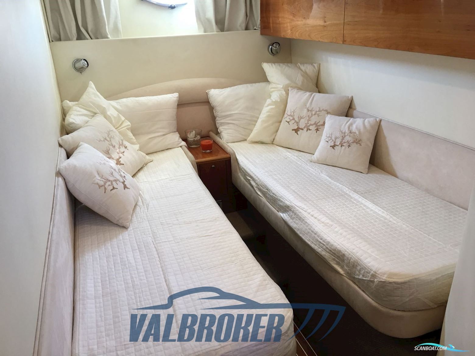 Princess Yachts V50