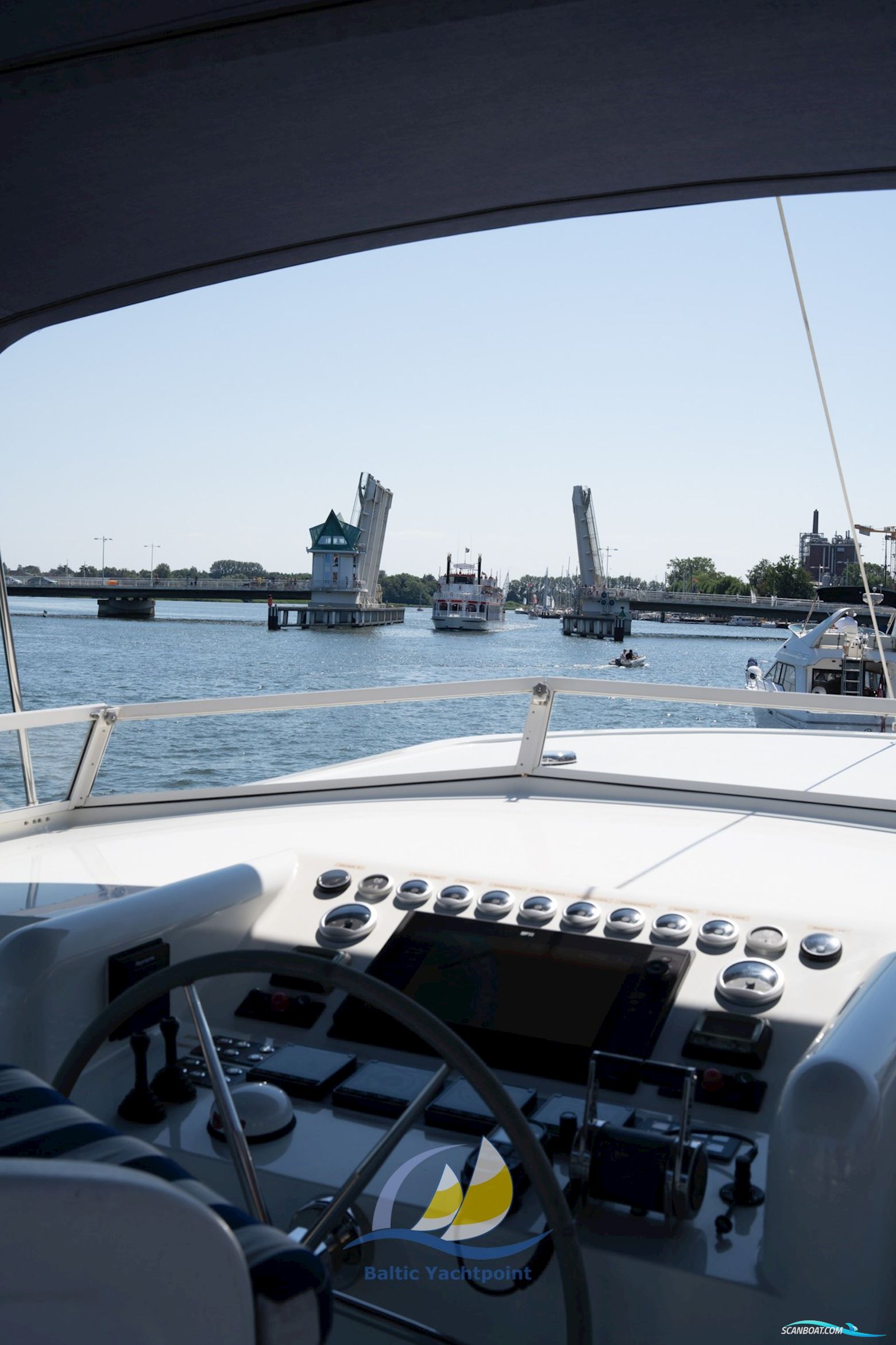 Privateer Trawler 50