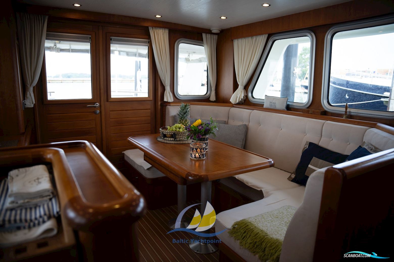 Privateer Trawler 50