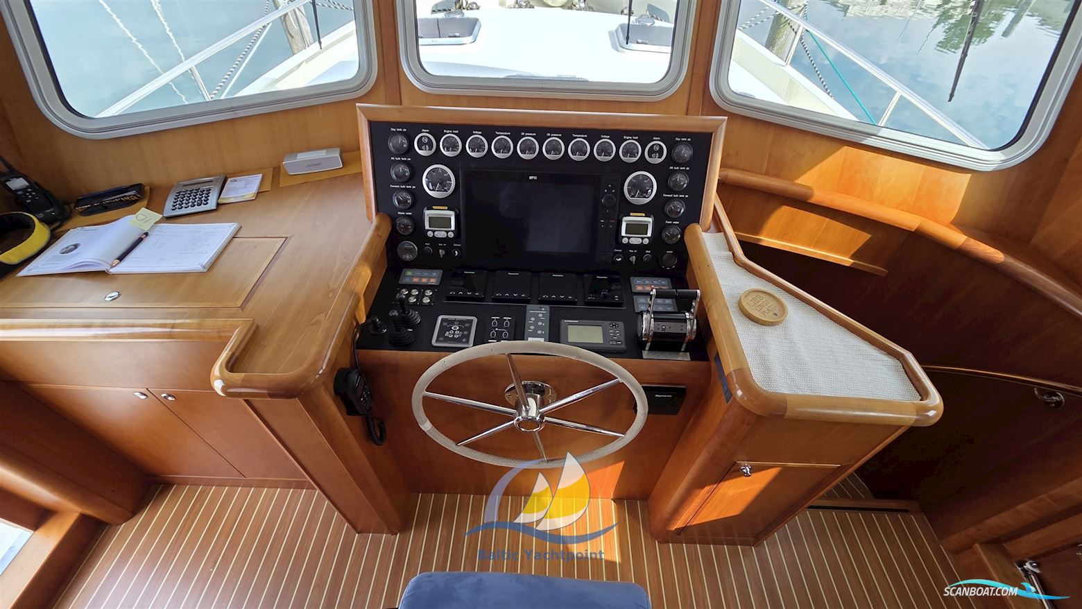 Privateer Trawler 50
