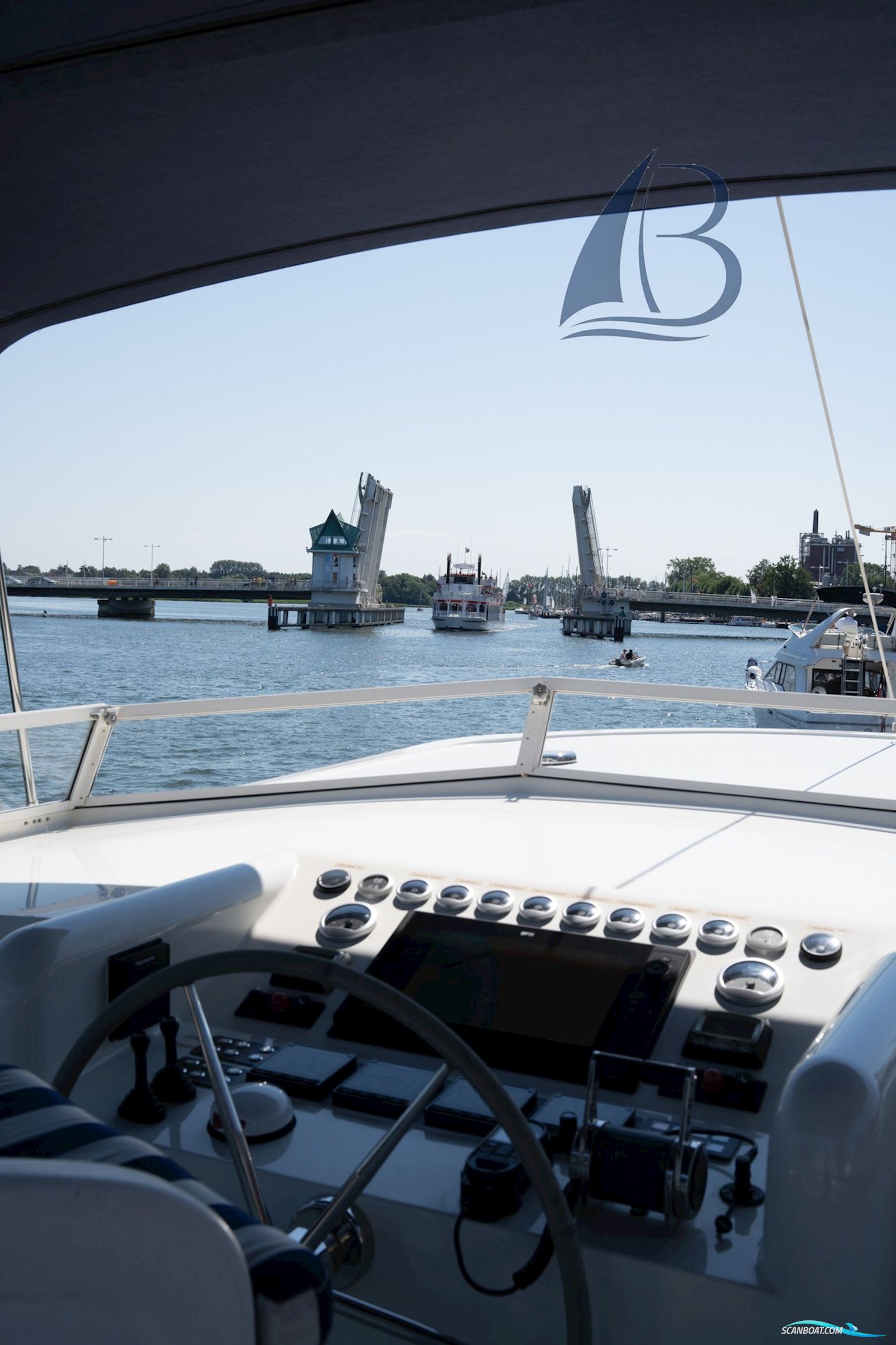 Privateer Trawler 50