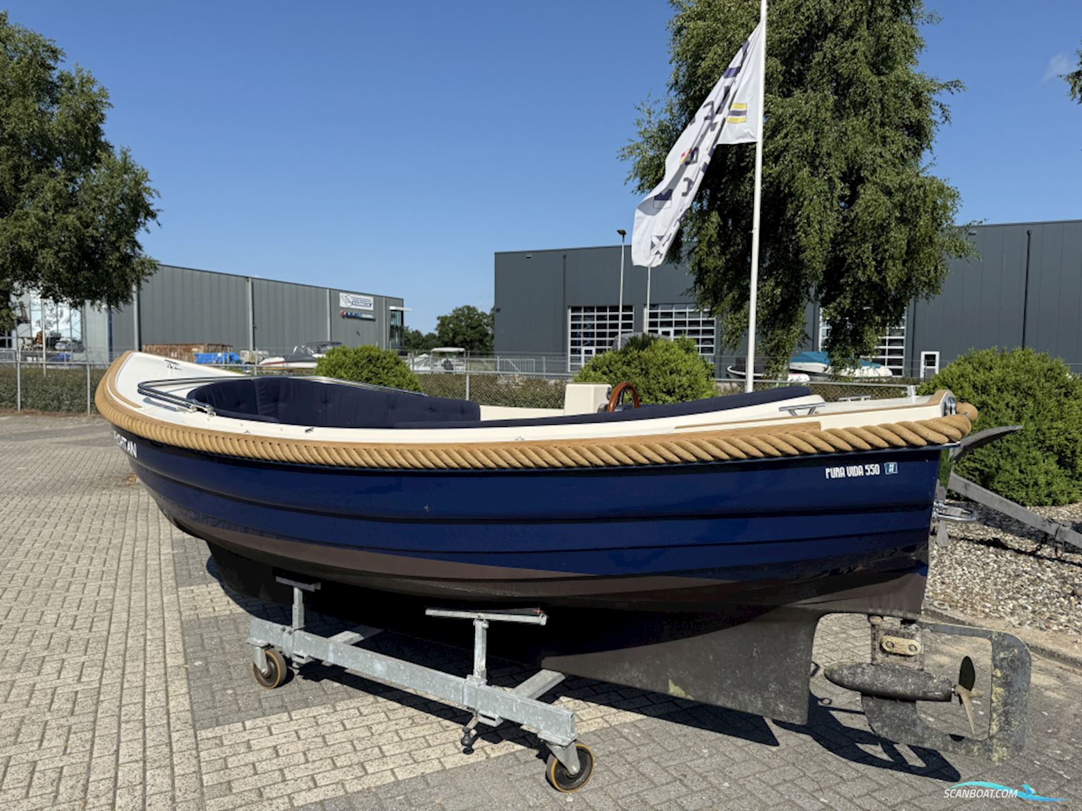 Pura Vida 550 Electric