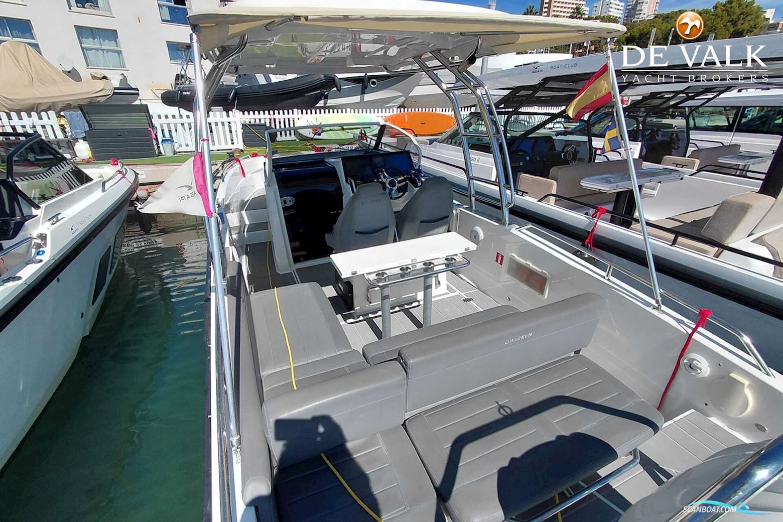 Quarken 27 T Top