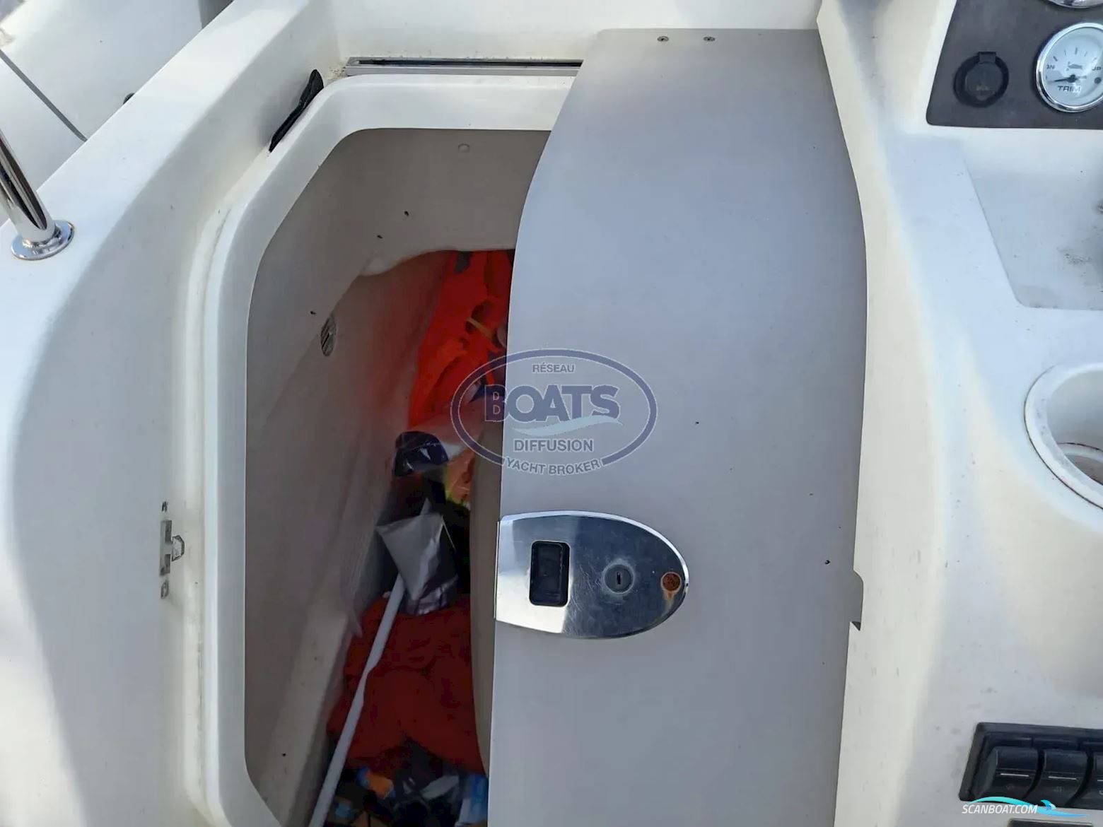 Quicksilver  675 Activ