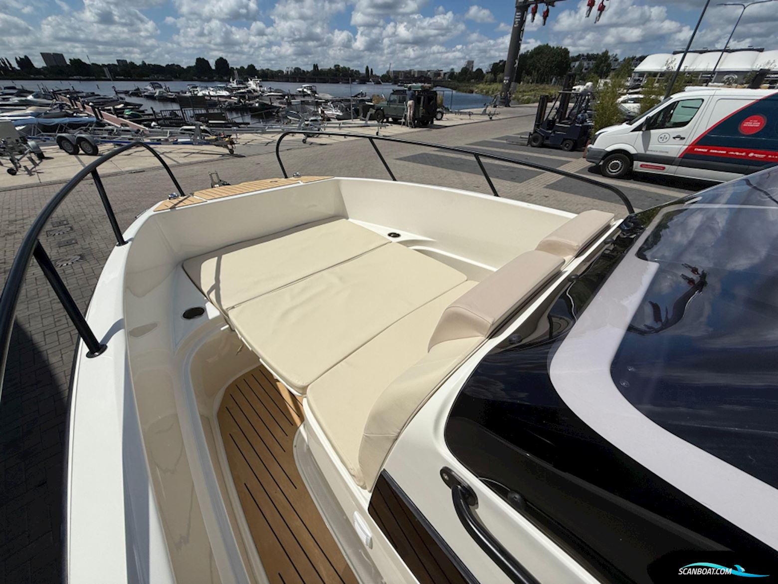 Quicksilver  705 Open