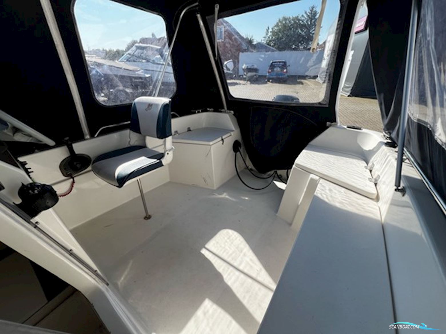 Quicksilver 450 Cabin, Mercury 40 HK