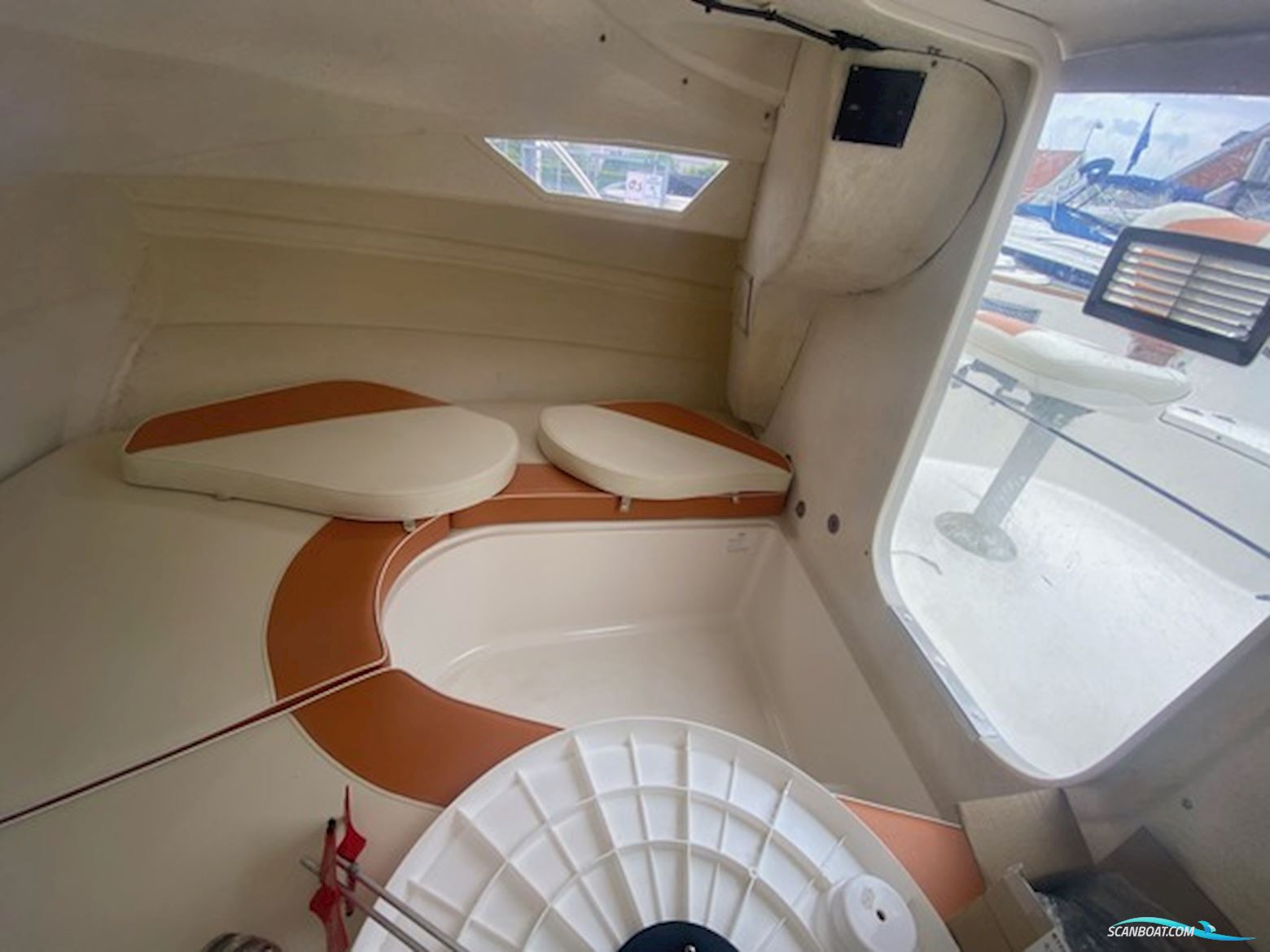 Quicksilver 470 Cruiser, Mariner 50 HK