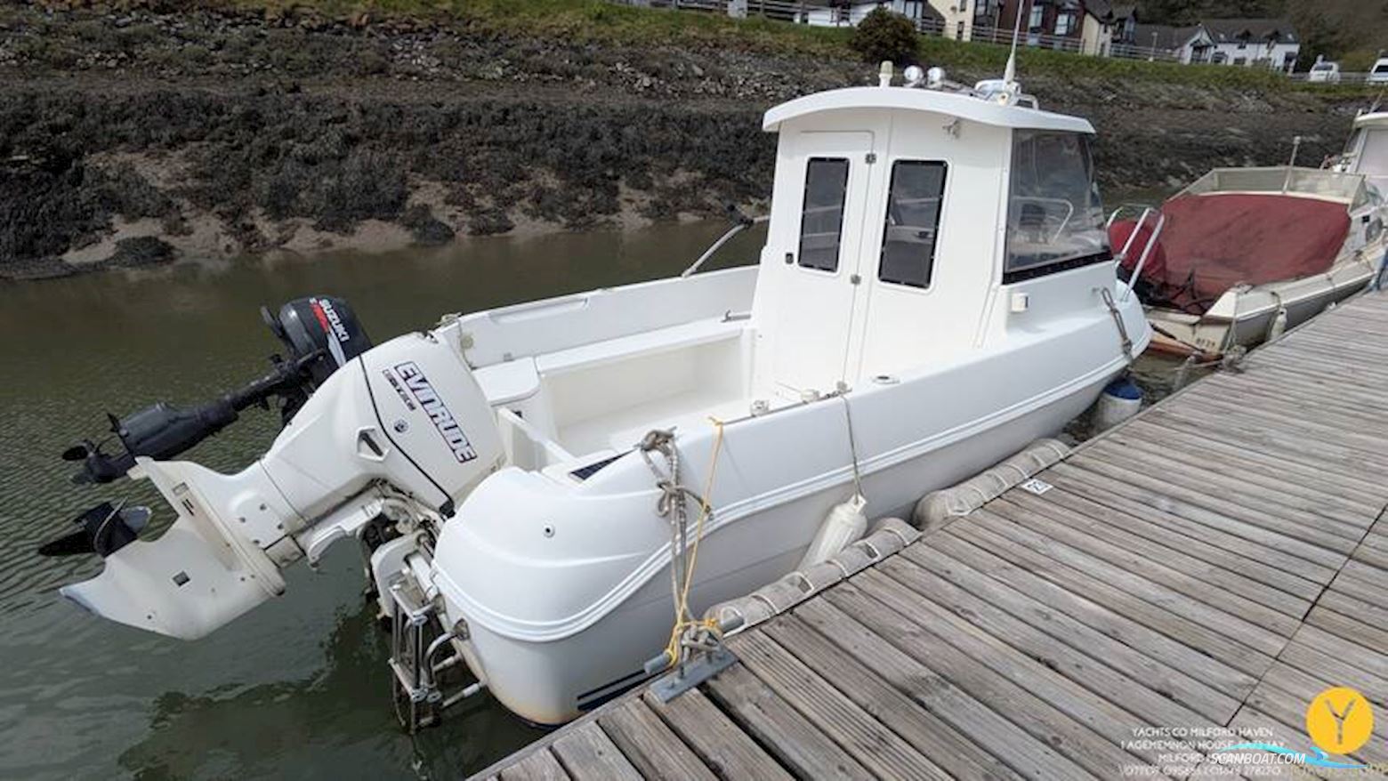 Quicksilver 500 Pilothouse