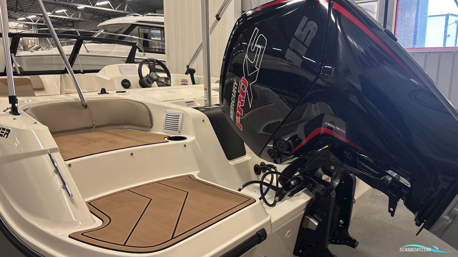 Quicksilver 525 AXESS