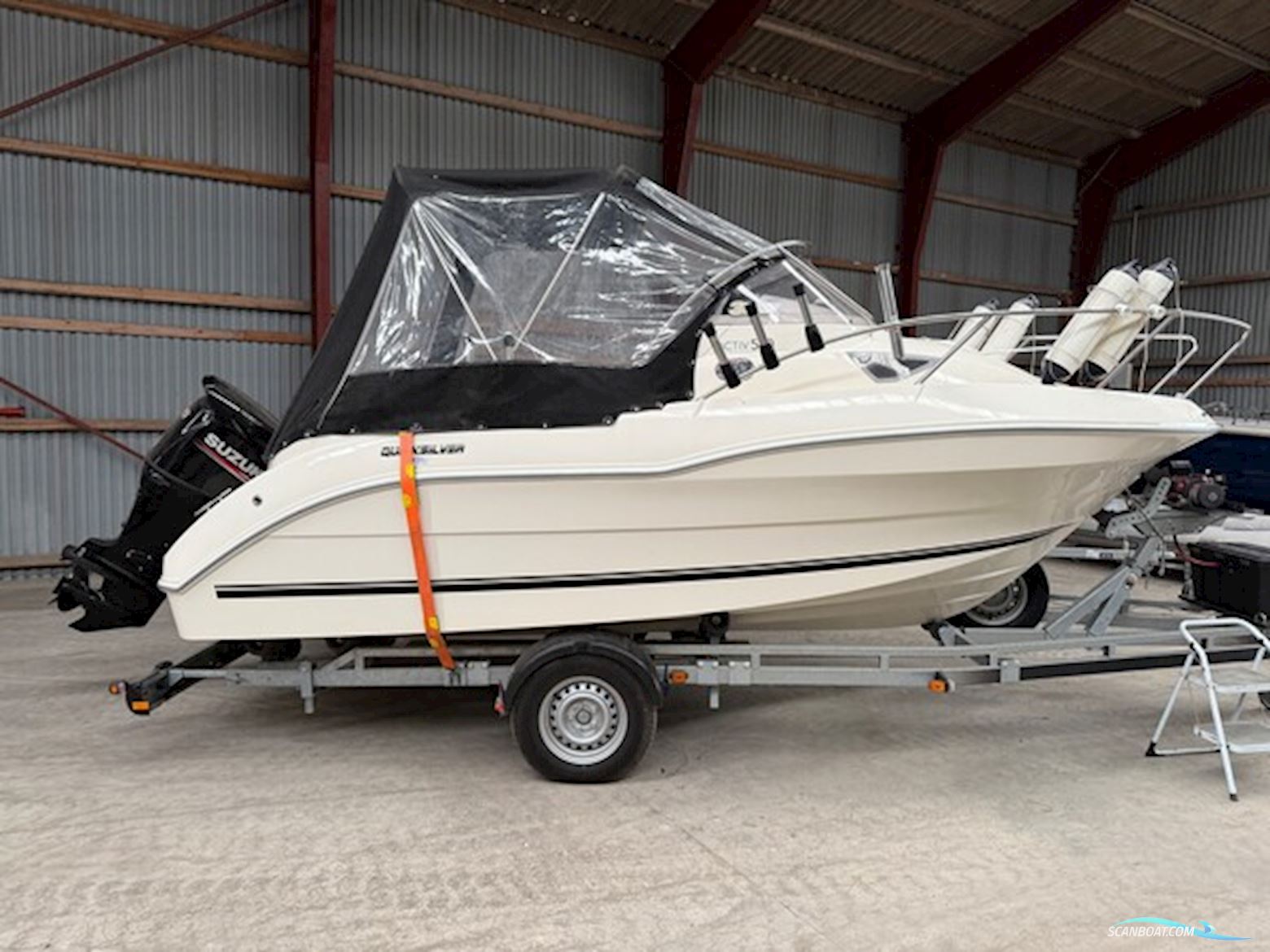 Quicksilver 540 – Suzuki 140 HK – Topudstyret Fiskebåd/Familiebåd