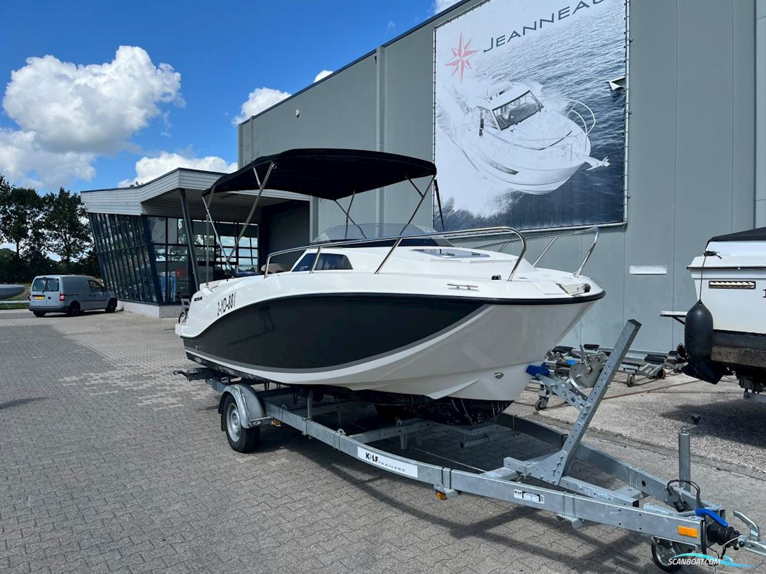 Quicksilver 555 Cabin