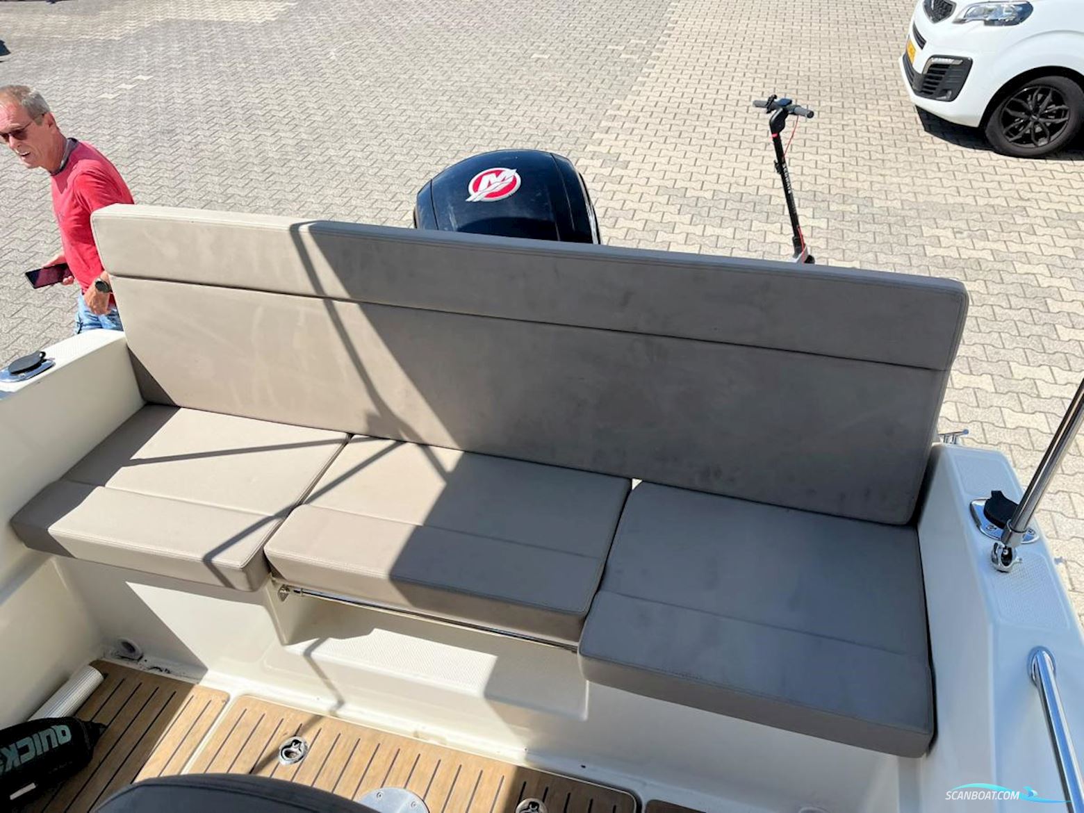 Quicksilver 555 Cabin
