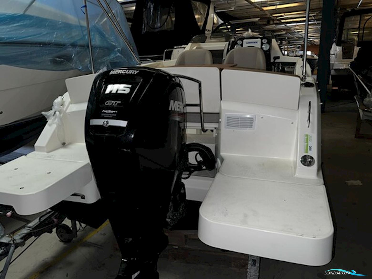 Quicksilver 555 Cabin...SOLGT