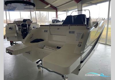 Quicksilver 555 Open Med Mercury F100 Efi Elpt Motorboot 2025, Dänemark