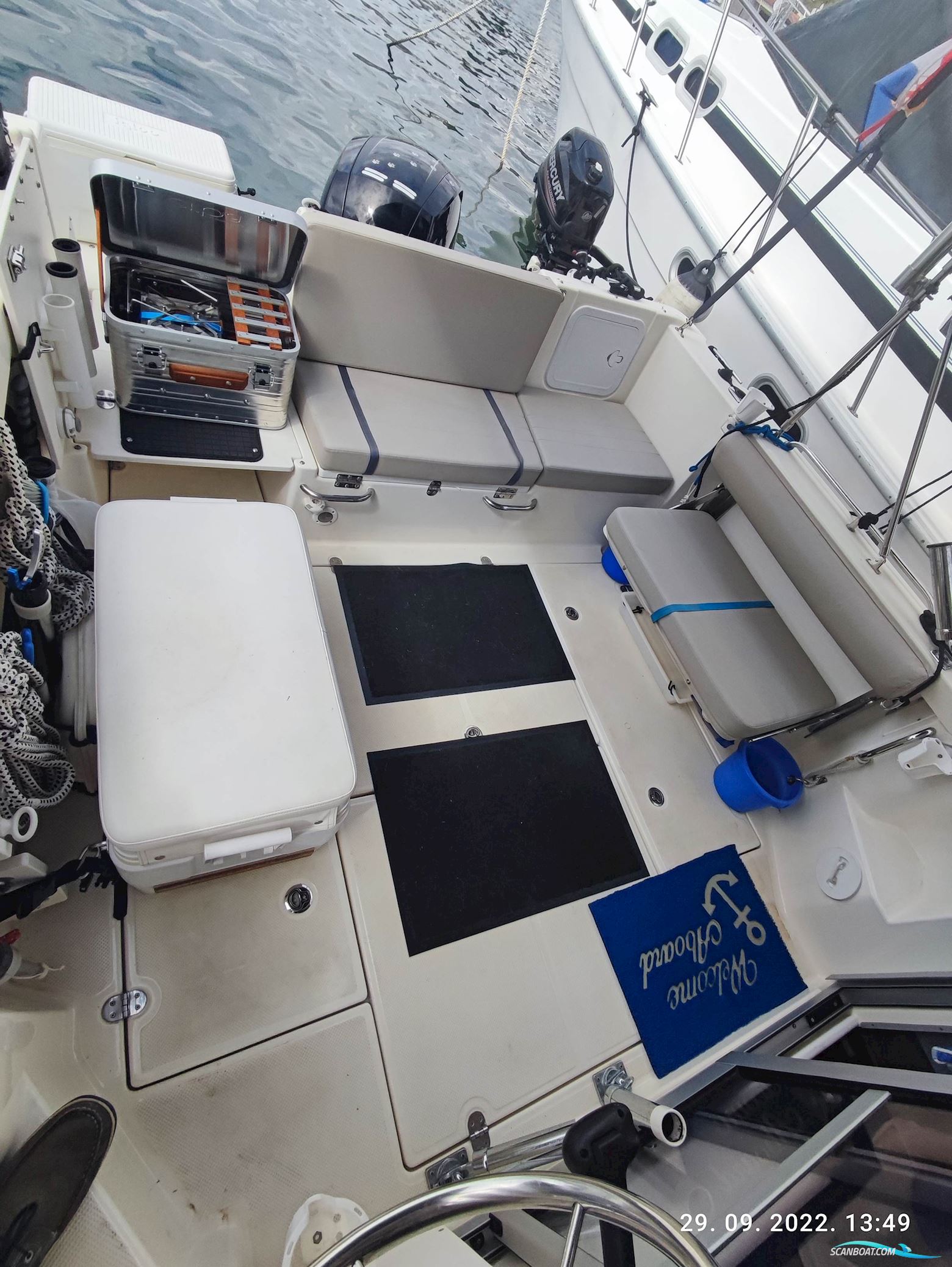 Quicksilver 605 Pilothouse