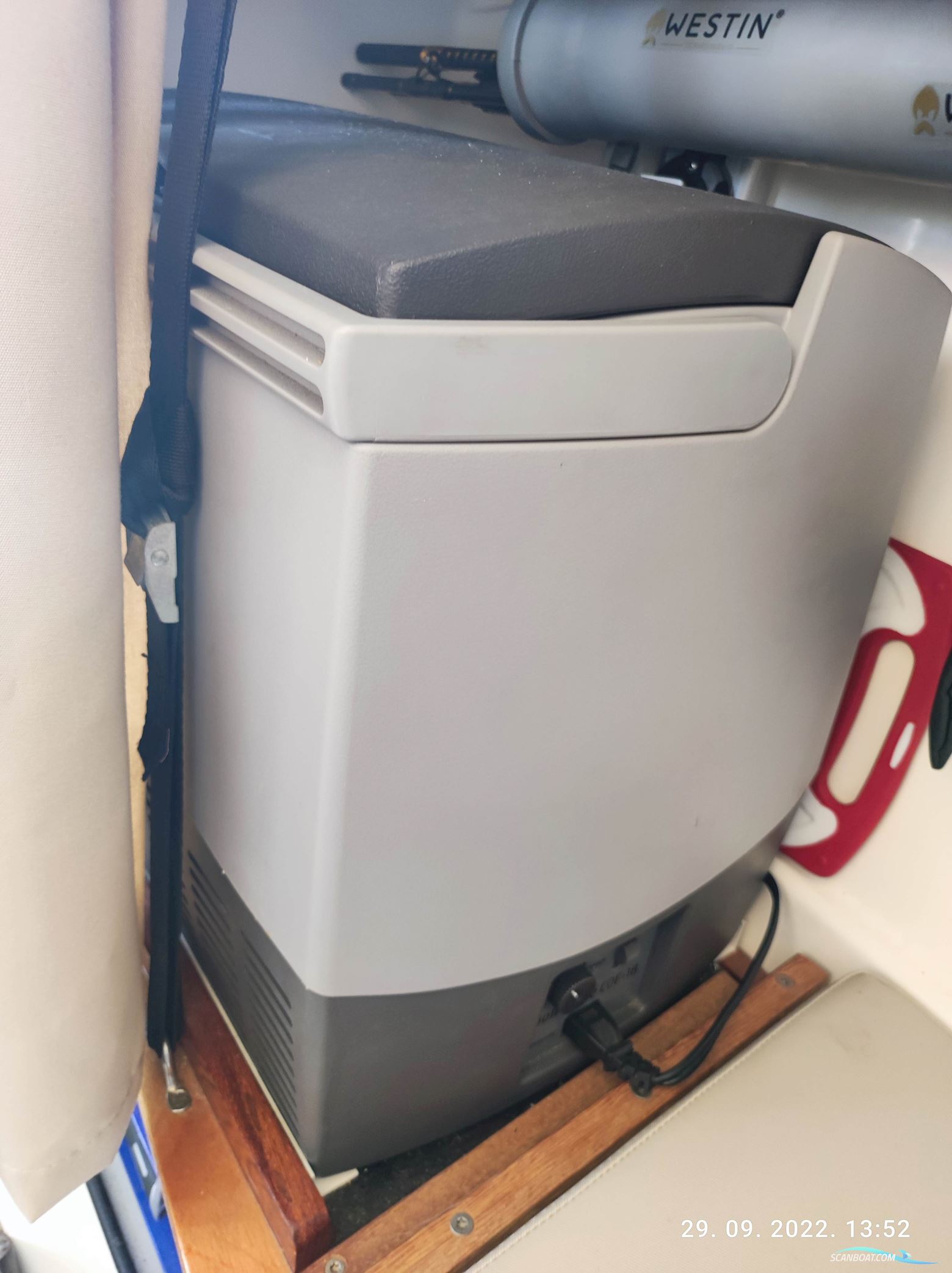 Quicksilver 605 Pilothouse