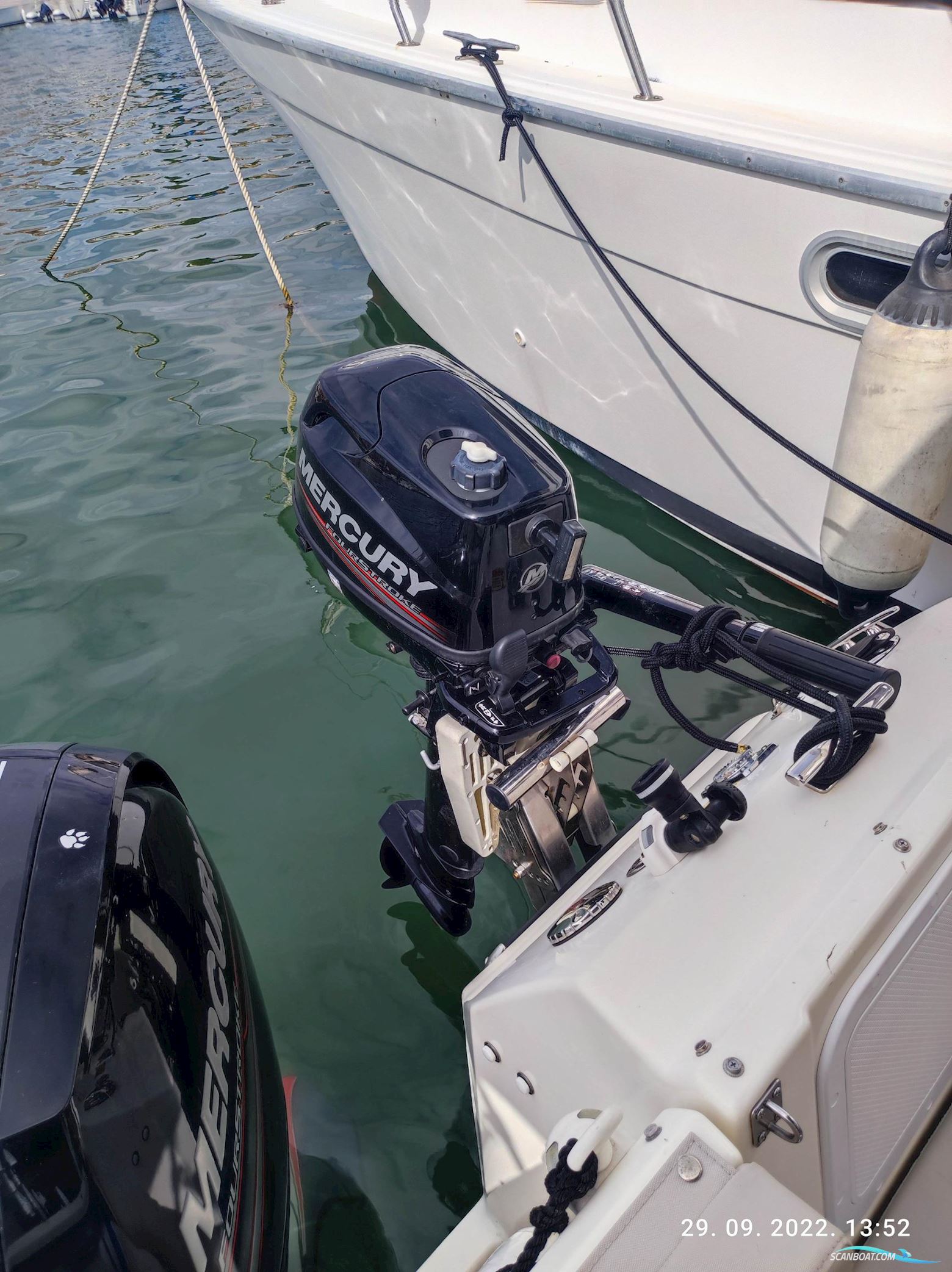 Quicksilver 605 Pilothouse