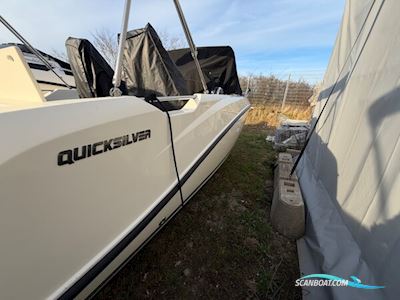 Quicksilver 605 Sundeck (2022) – Mercury 150 HK – Kun 75 Timer – Topudstyret! Motorboot 2022, mit Mercury motor, Dänemark