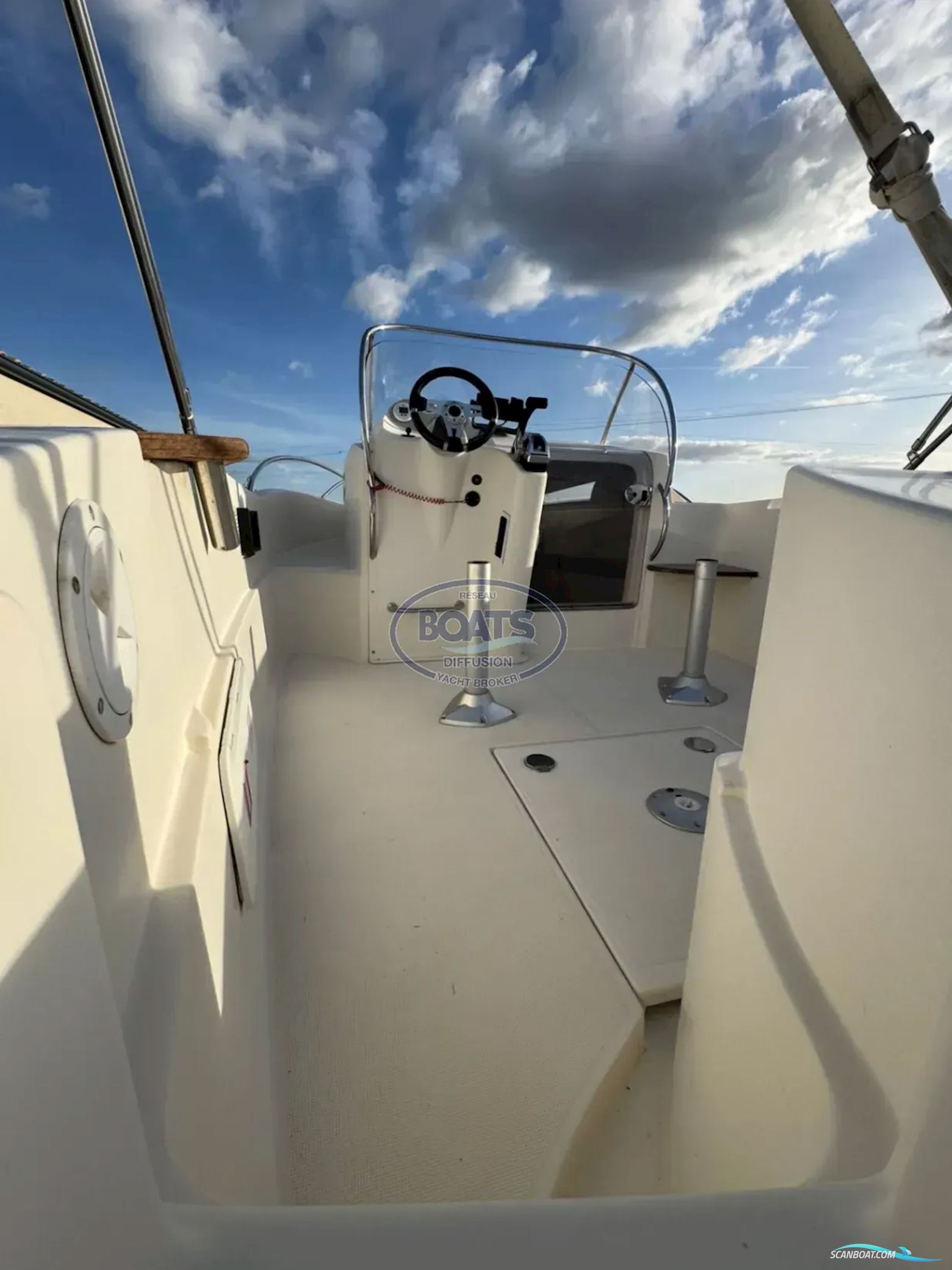 Quicksilver 635 Commander WA