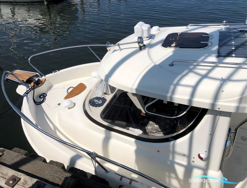Quicksilver 640 Pilothouse