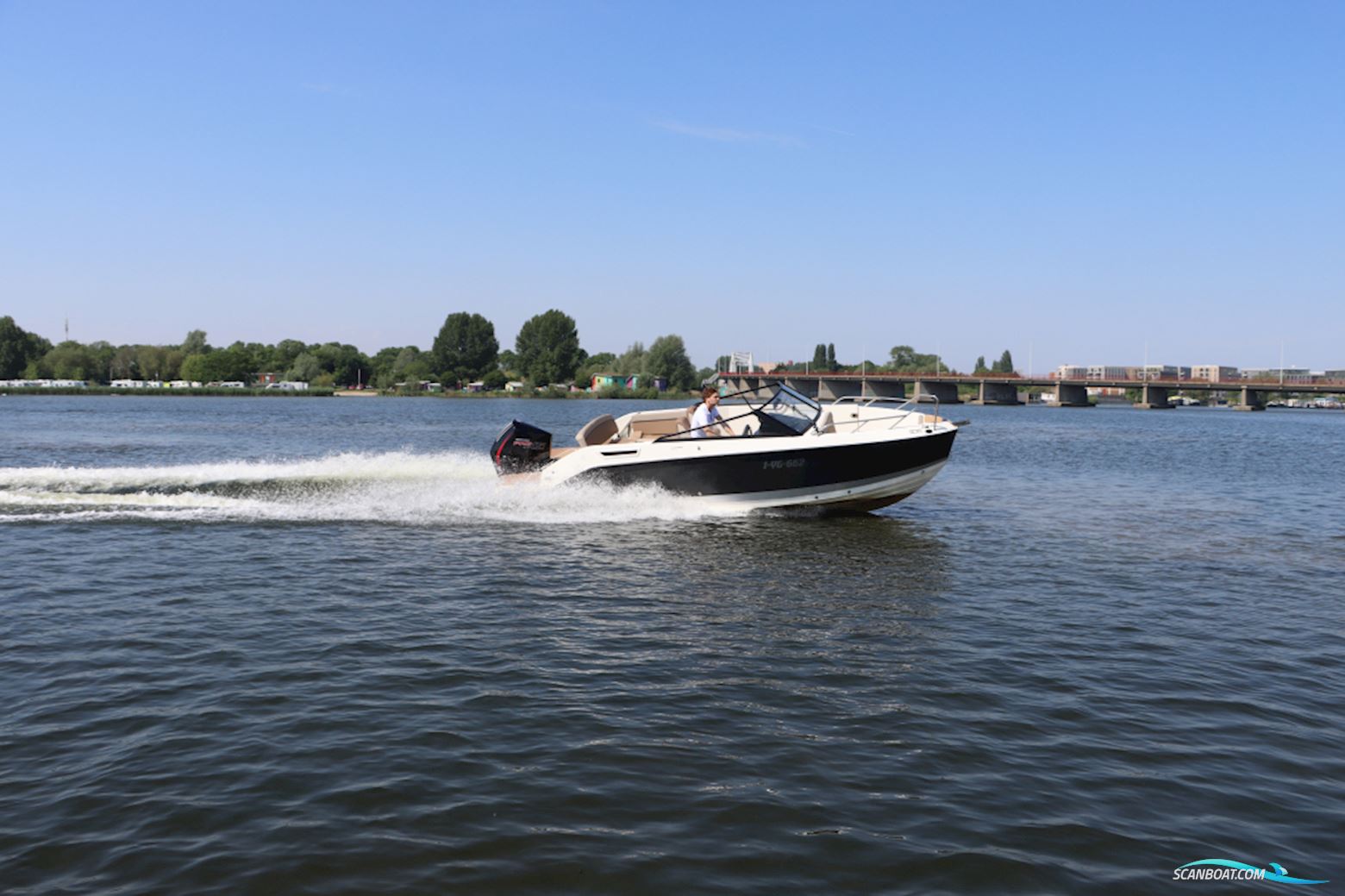 Quicksilver 675 Bowrider