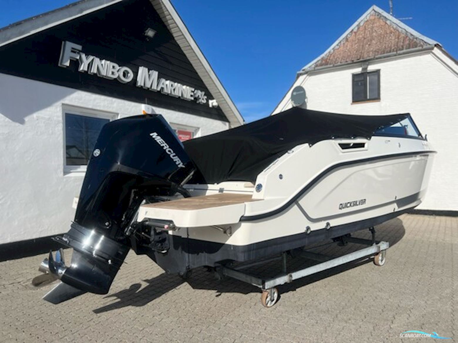 Quicksilver 675 Cruiser, Mercury F175 V6 Dts